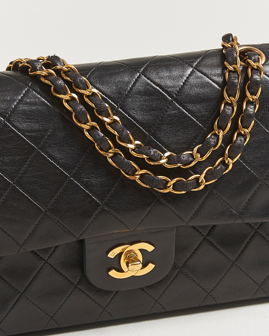 Homme | Chanel Pre-Owned Classic Double Flap Medium Lambskin Black | Chanel Pre-Owned | Classic Double Flap Medium Lambskin Black