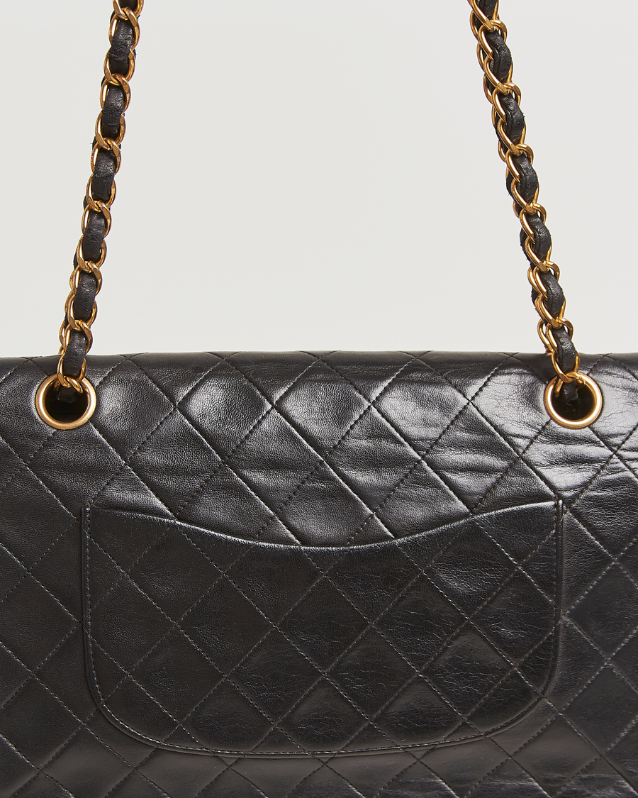 Homme | Chanel Pre-Owned Classic Double Flap Medium Lambskin Black | Chanel Pre-Owned | Classic Double Flap Medium Lambskin Black