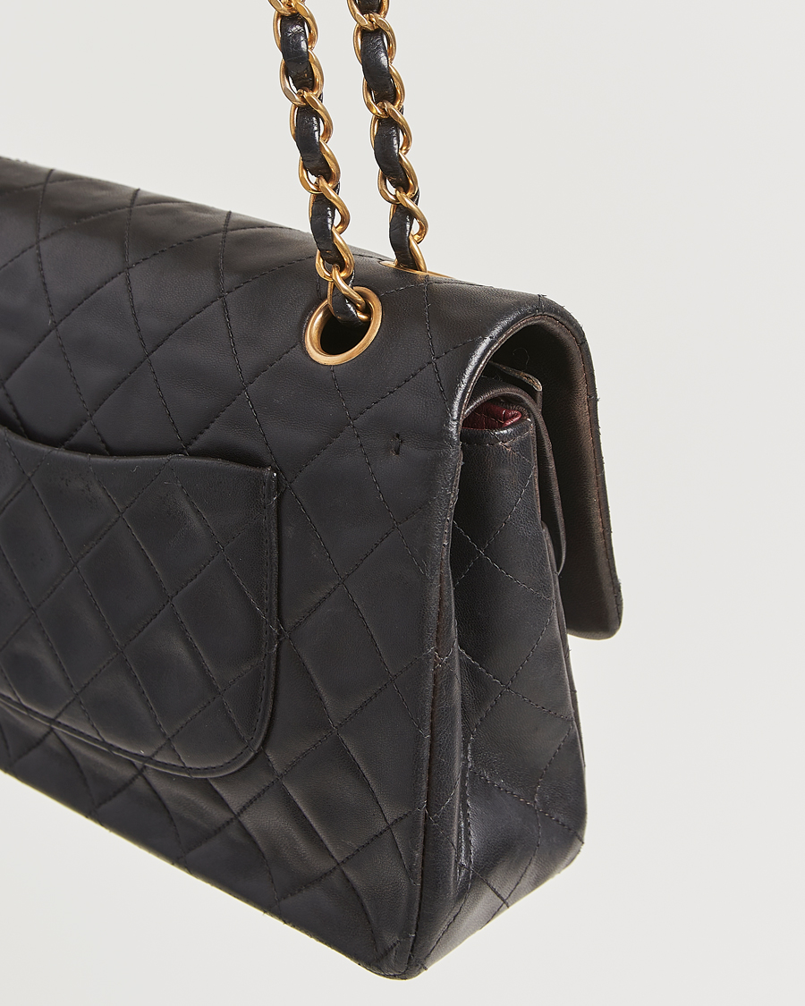 Homme | Chanel Pre-Owned Classic Double Flap Medium Lambskin Black | Chanel Pre-Owned | Classic Double Flap Medium Lambskin Black