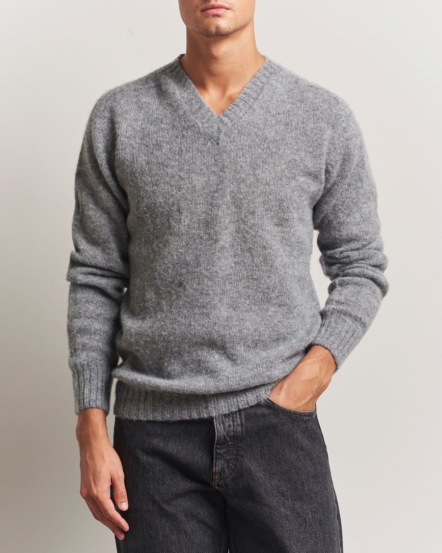 Homme | Pulls Et Tricots | Harley Of Scotland for Care of Carl | Harley Of Scotland Brushed Supersoft Lambswool V-Neck Mid Grey