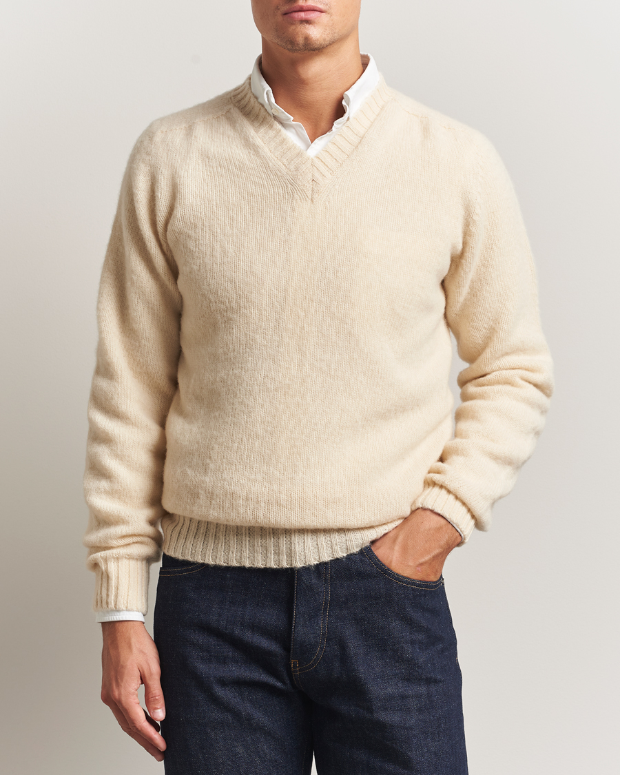 Homme | Pulls Et Tricots | Harley Of Scotland for Care of Carl | Harley Of Scotland Brushed Supersoft Lambswool V-Neck Vanilla
