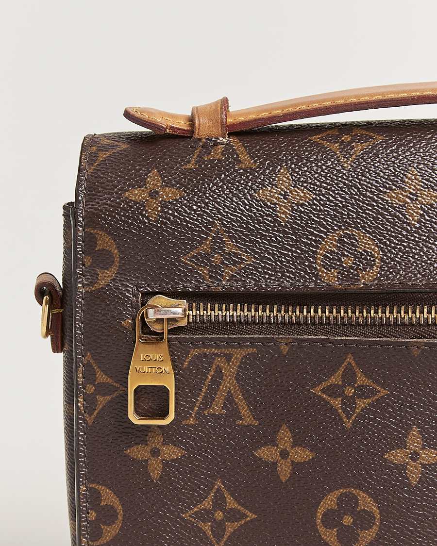 Homme | Louis Vuitton Pre-Owned Pochette Métis Monogram | Louis Vuitton Pre-Owned | Pochette Métis Monogram