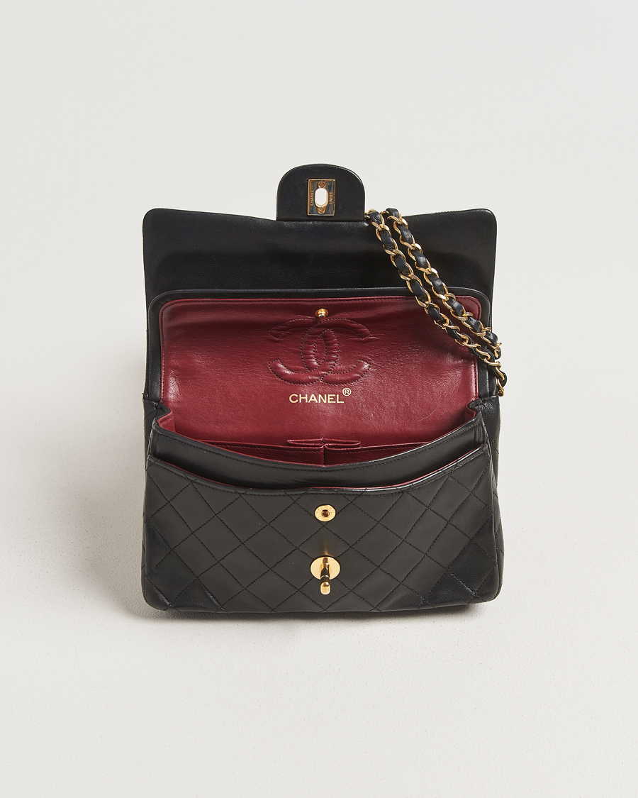 Homme | Chanel Pre-Owned Classic Double Flap Small Lambskin  Black | Chanel Pre-Owned | Classic Double Flap Small Lambskin  Black