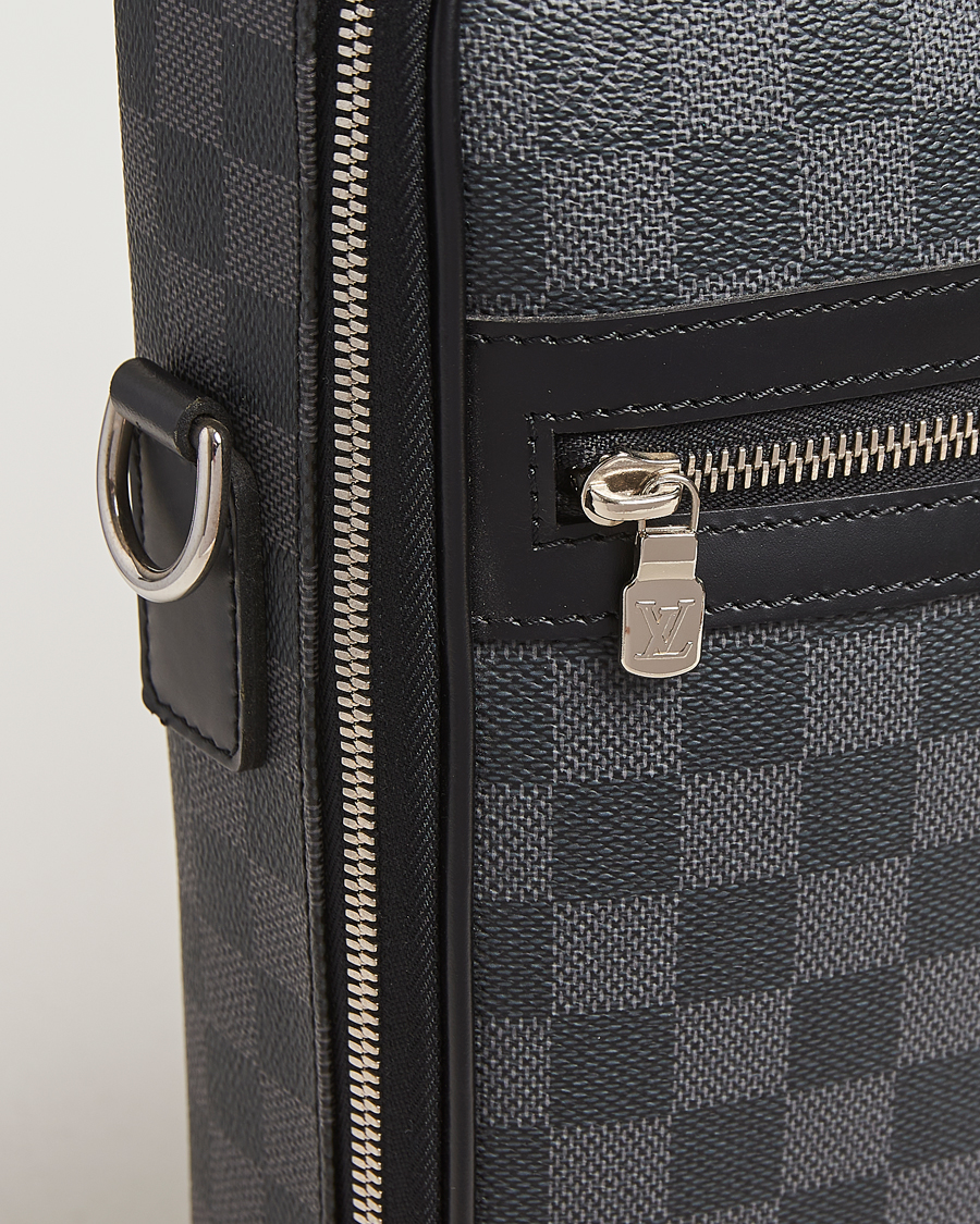 Homme | Louis Vuitton Pre-Owned Steve Briefcase Damier Graphite | Louis Vuitton Pre-Owned | Steve Briefcase Damier Graphite