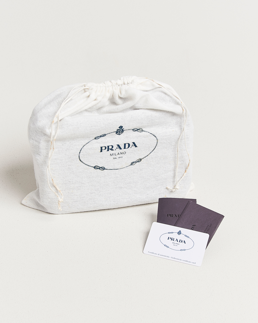 Homme | Prada Pre-Owned Tessuto Nylon Leather Shoulder Bag Black | Prada Pre-Owned | Tessuto Nylon Leather Shoulder Bag Black