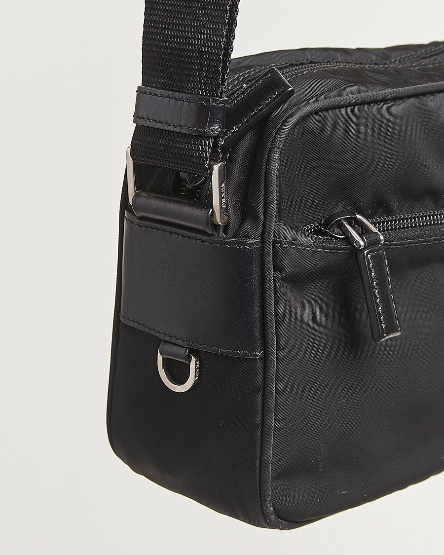 Homme | Prada Pre-Owned Tessuto Nylon Leather Shoulder Bag Black | Prada Pre-Owned | Tessuto Nylon Leather Shoulder Bag Black