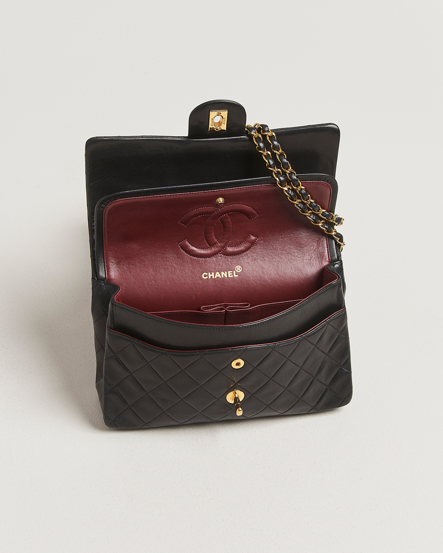 Homme | Chanel Pre-Owned Classic Double Flap Medium Black | Chanel Pre-Owned | Classic Double Flap Medium Black