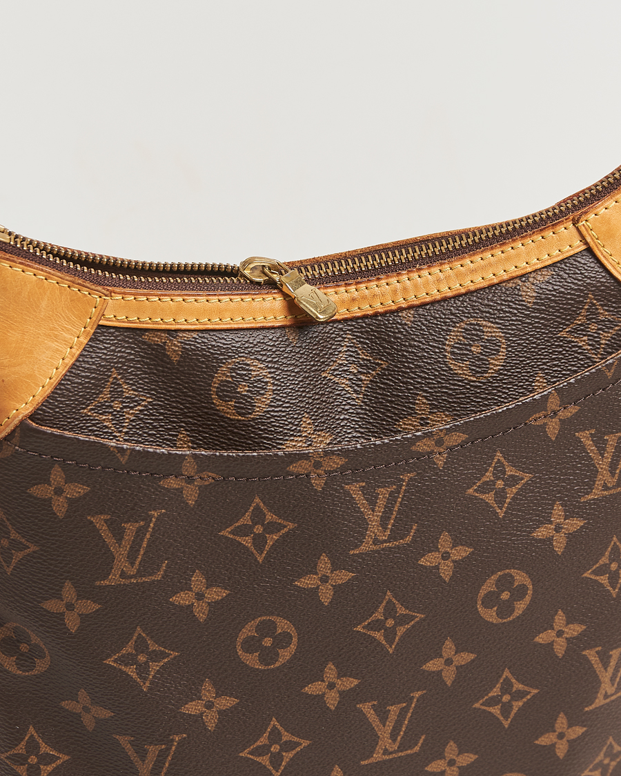 Homme | Louis Vuitton Pre-Owned Odeon PM Bag Monogram | Louis Vuitton Pre-Owned | Odeon PM Bag Monogram