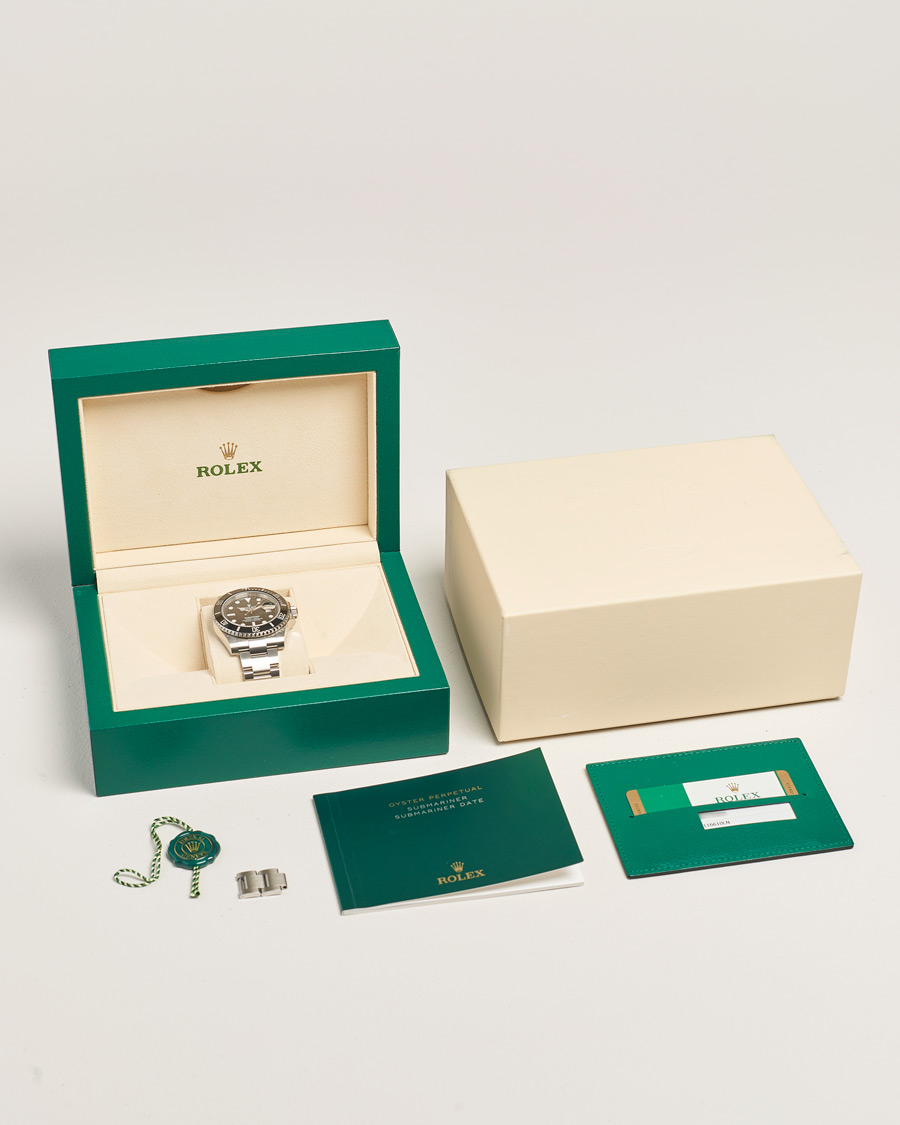 Homme | Rolex Pre-Owned Submariner Date | Rolex Pre-Owned | Submariner Date