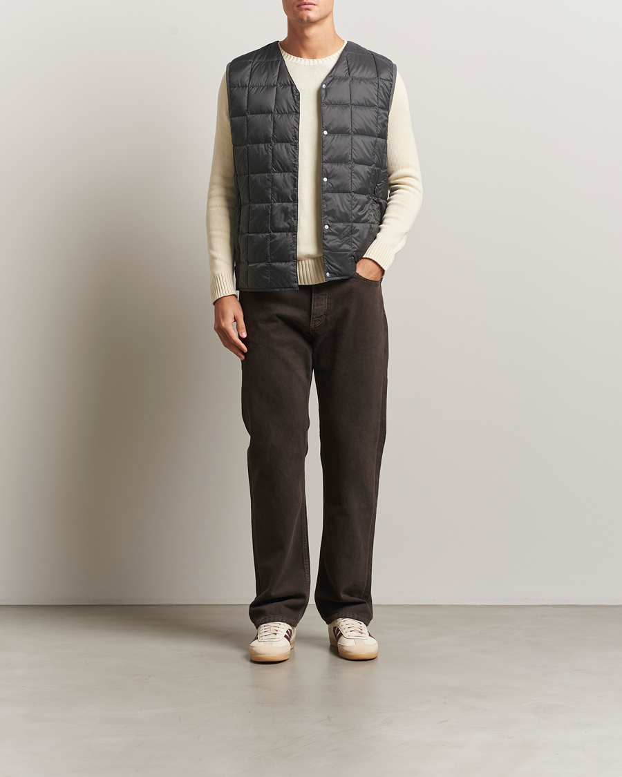 Homme | Manteaux Et Vestes | TAION | V-Neck Lightweight Down Vest Dark Grey