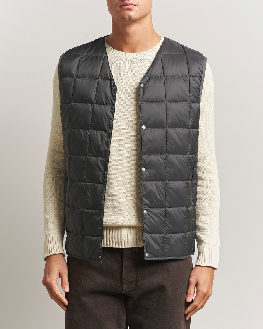 Homme | Manteaux Et Vestes | TAION | V-Neck Lightweight Down Vest Dark Grey