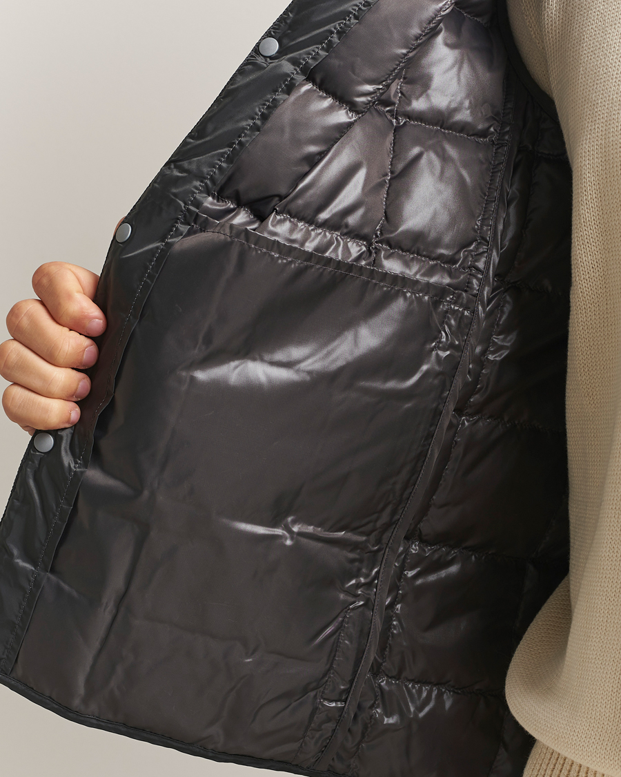 Homme | Manteaux Et Vestes | TAION | V-Neck Lightweight Down Vest Dark Grey