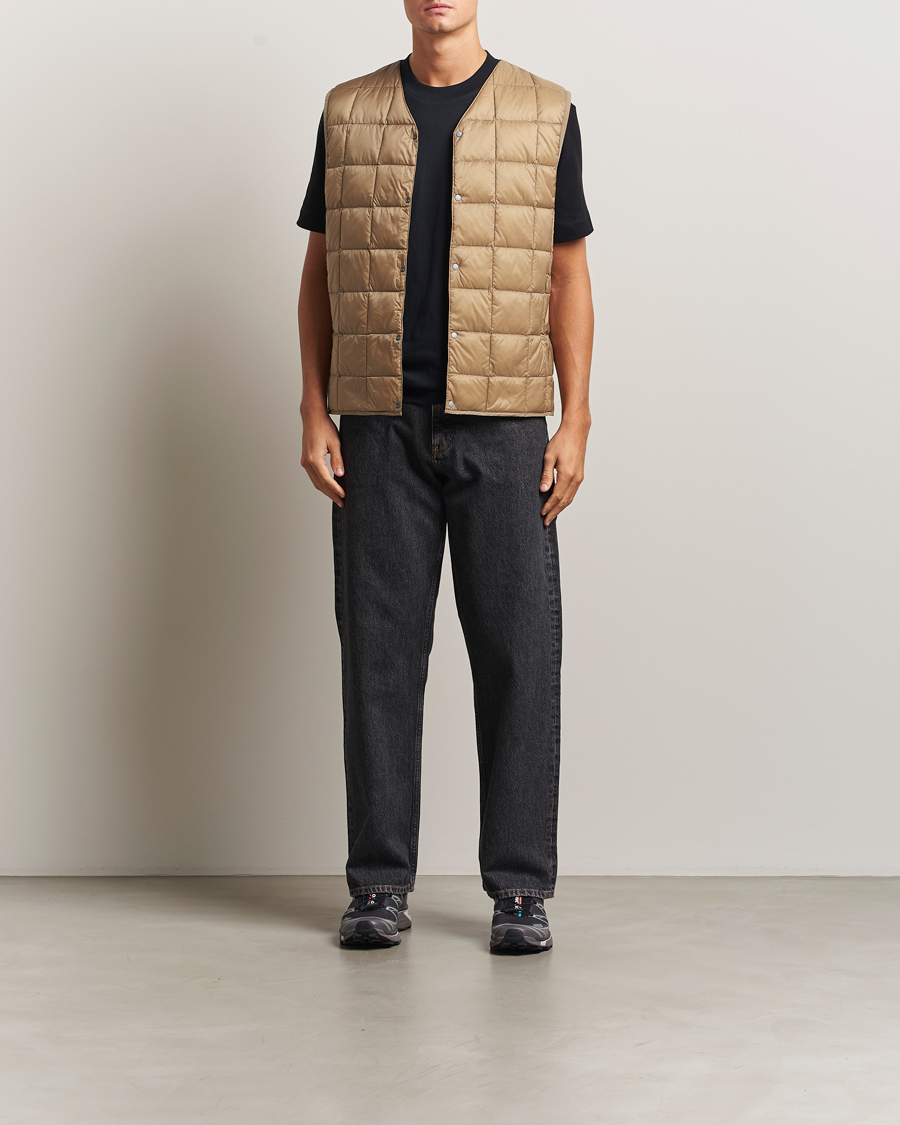 Homme | Gilets | TAION | V-Neck Lightweight Down Vest Greige