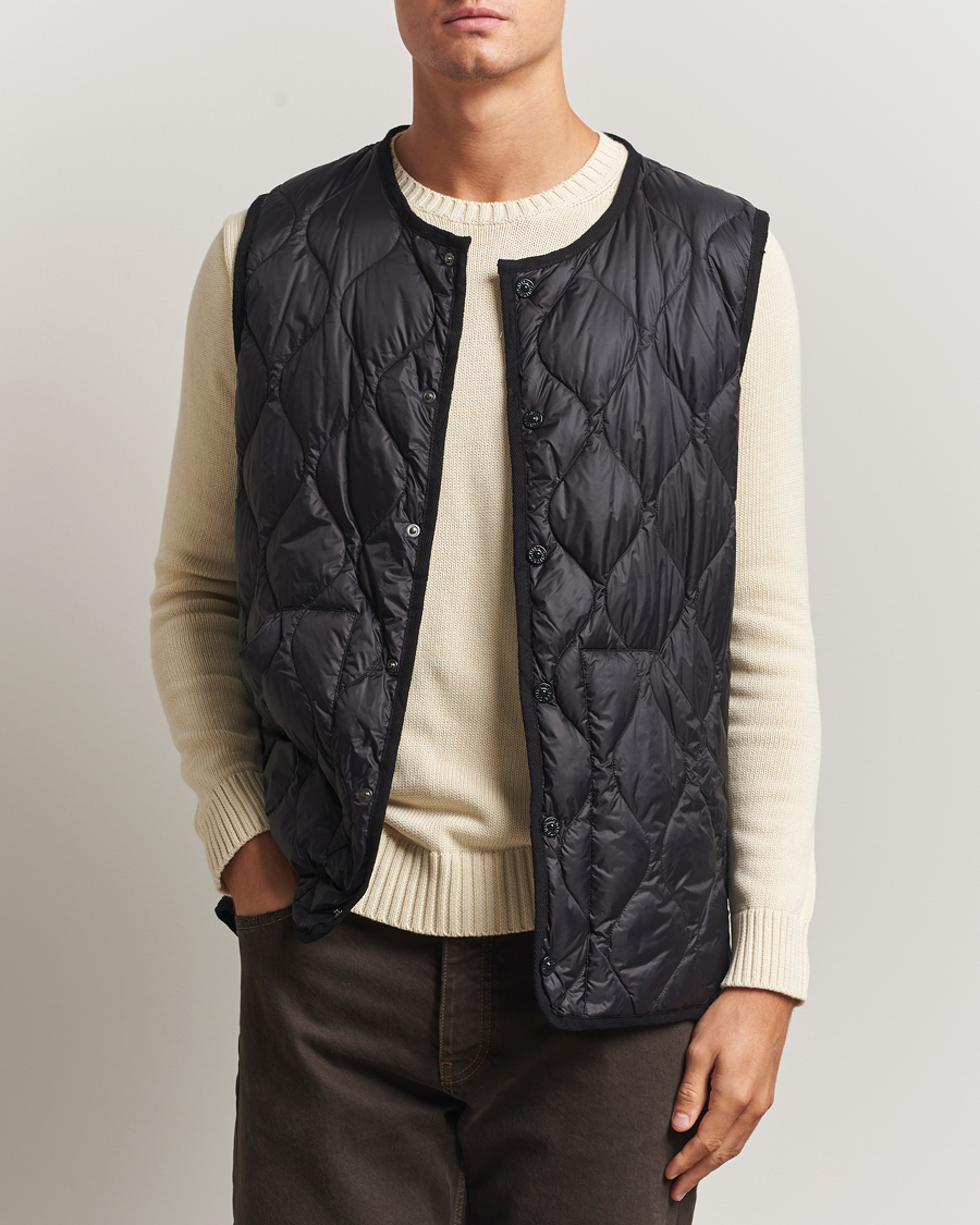 Homme | Manteaux Et Vestes | TAION | Military Crew Neck Down Vest Black