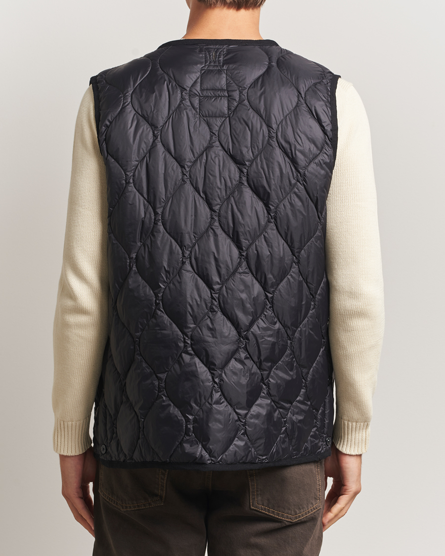 Homme | Manteaux Et Vestes | TAION | Military Crew Neck Down Vest Black