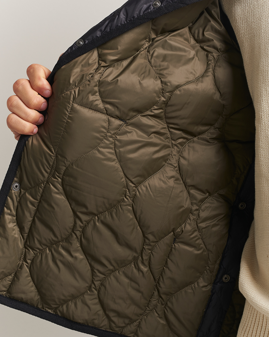 Homme | Manteaux Et Vestes | TAION | Military Crew Neck Down Vest Black