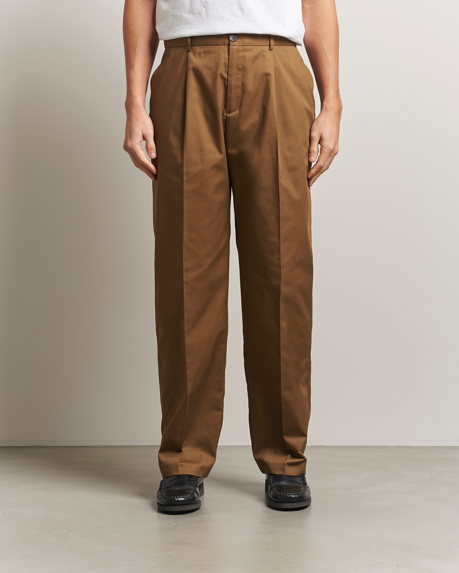 Homme | Pantalons | LES DEUX | Reece Pleated Heavy Twill Pant Dark Sand