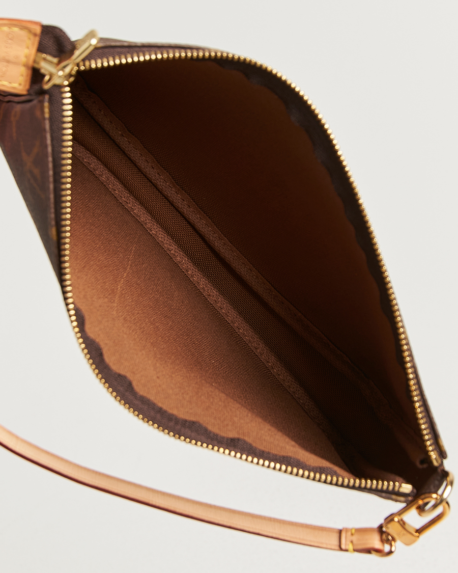 Homme | Louis Vuitton Pre-Owned Pochette Accessoir Monogram | Louis Vuitton Pre-Owned | Pochette Accessoir Monogram