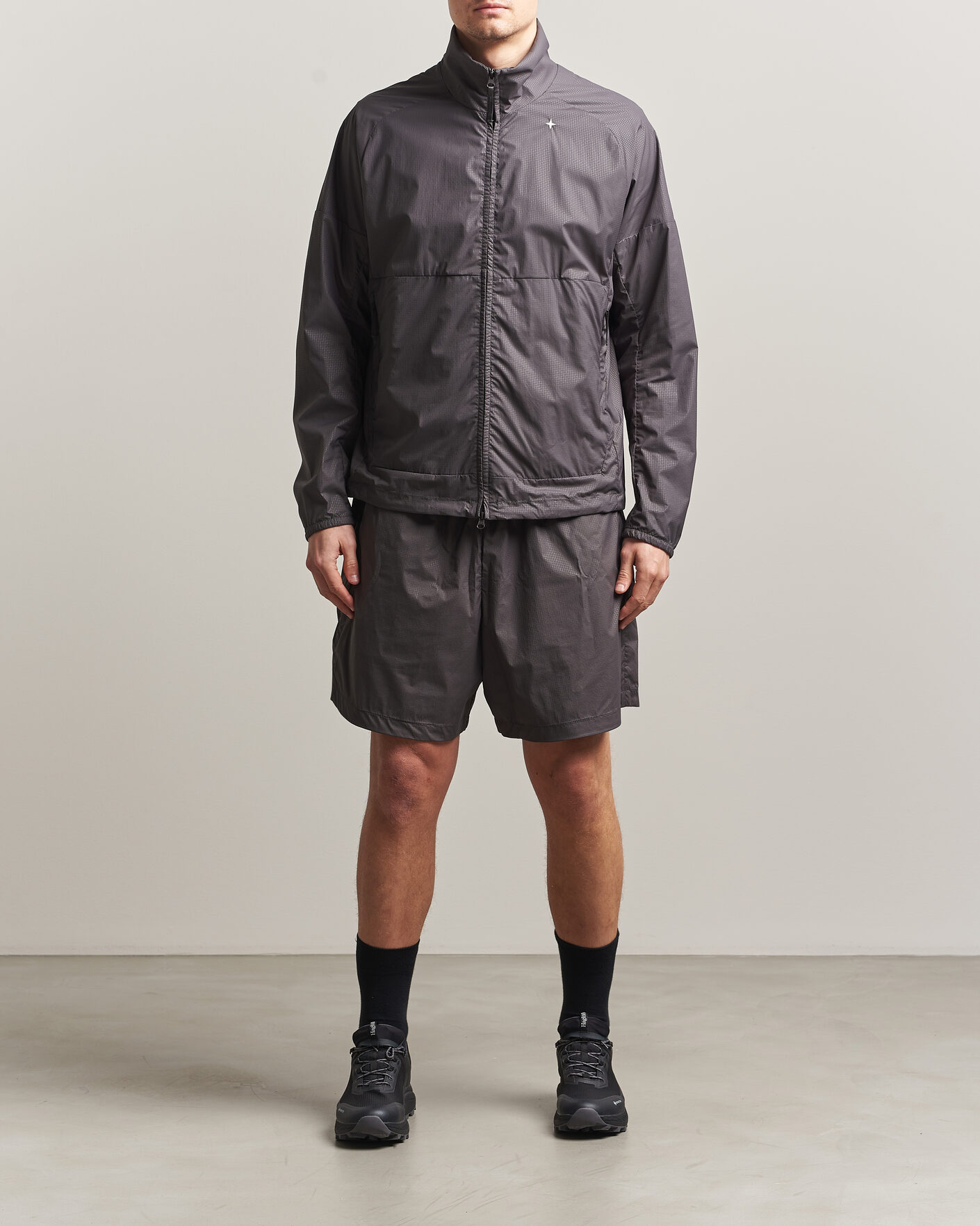 Homme | Shorts | Stone Island | Stellina Nylon Stretch Shorts Charcoal