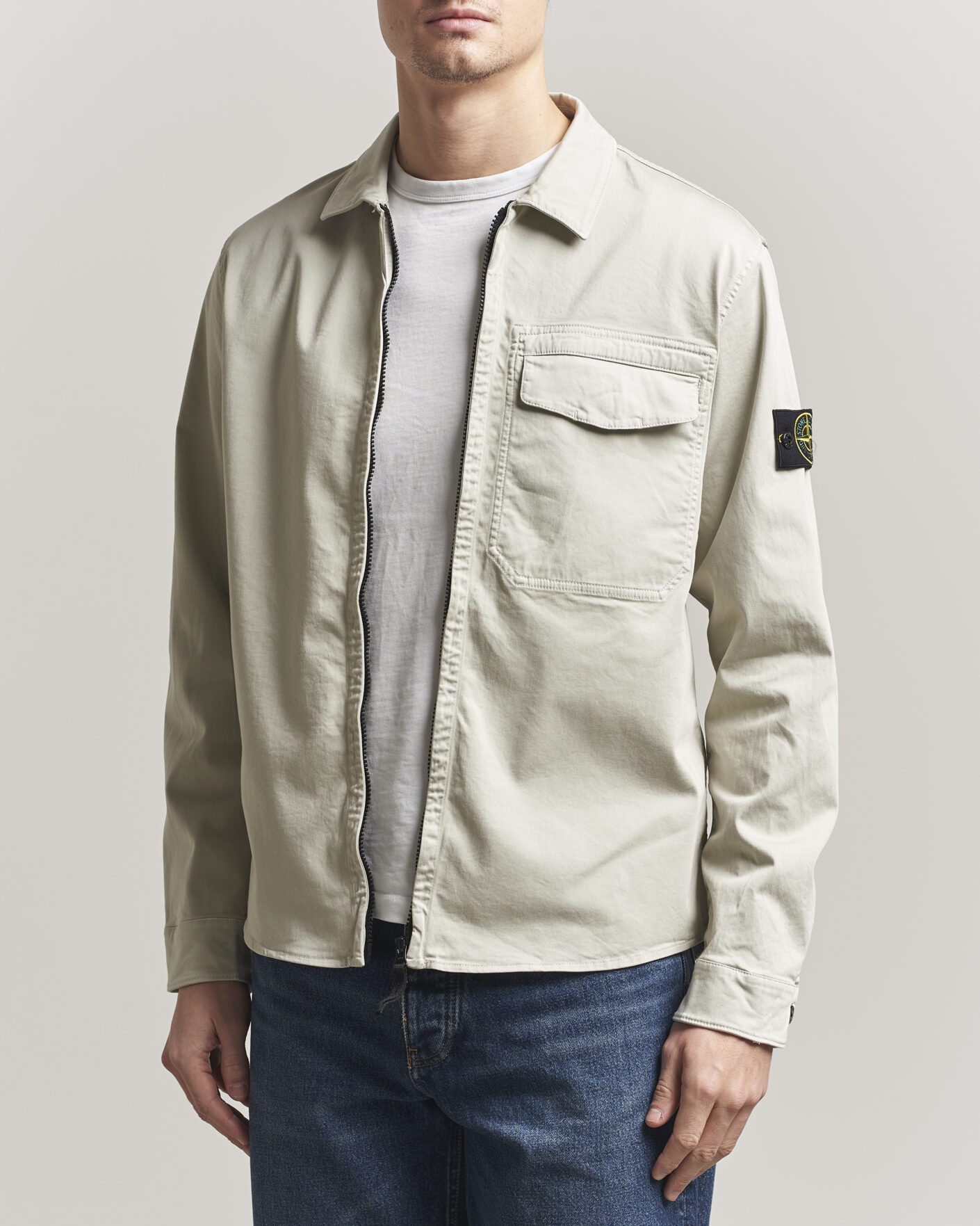 Homme | Chemises | Stone Island | Cotton Stretch Zip Overshirt Pearl Grey