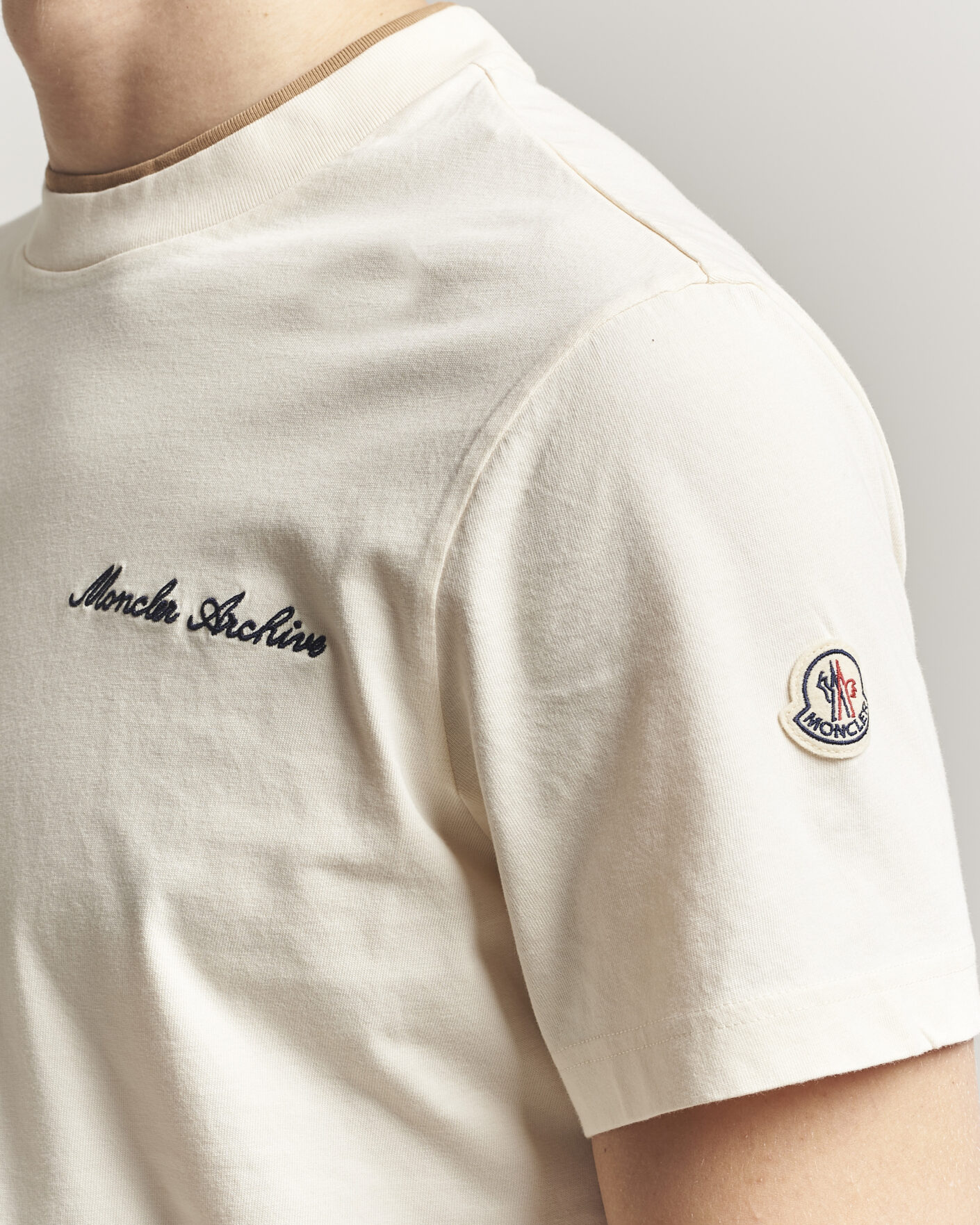 Homme | T-shirts | Moncler | Signature Logo T-Shirt Off White