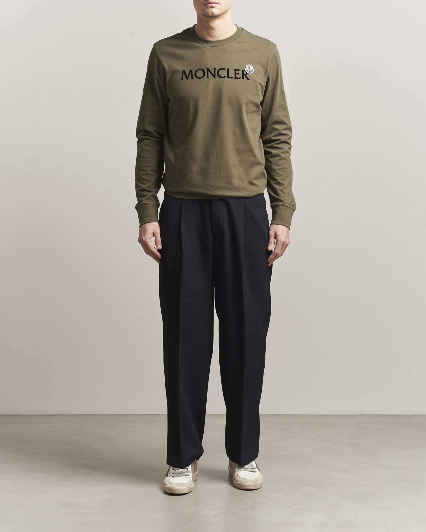 Homme | T-shirts | Moncler | Lettering Logo Long Sleeve T-Shirt Desert