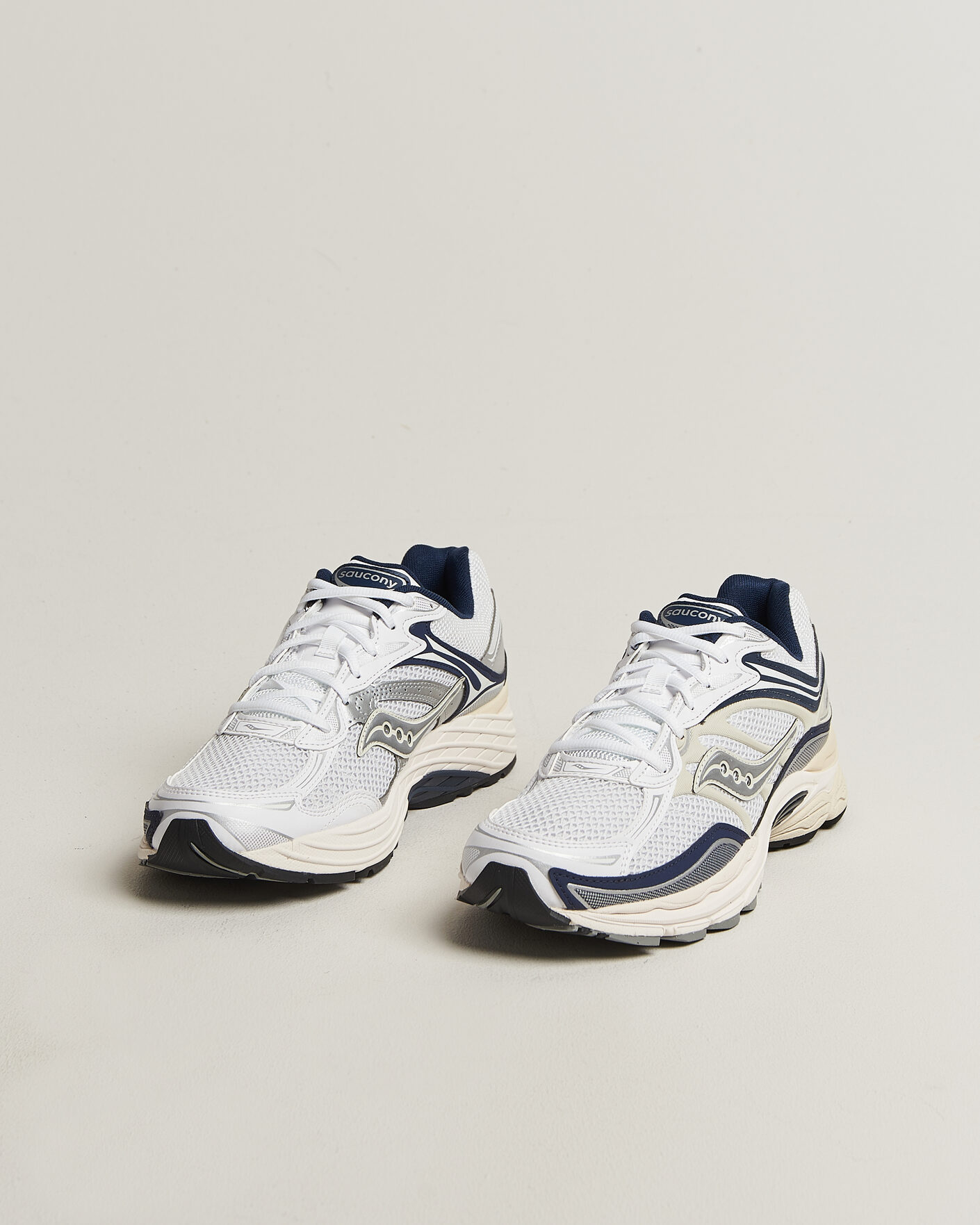 Homme | Baskets | Saucony | Progrid Omni 9 Running Sneaker White/Navy