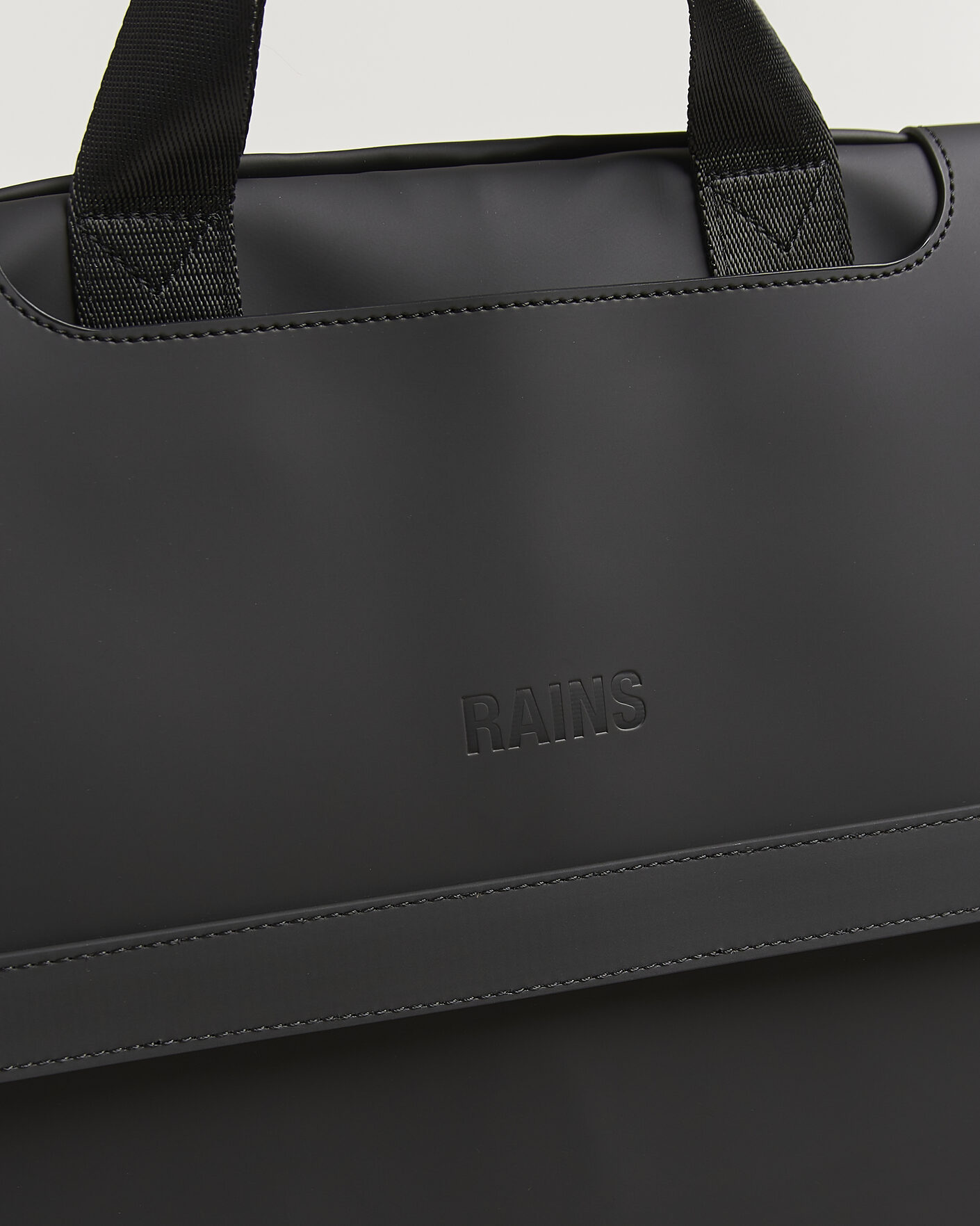 Homme | RAINS OTG Suit Bag Black | RAINS | OTG Suit Bag Black