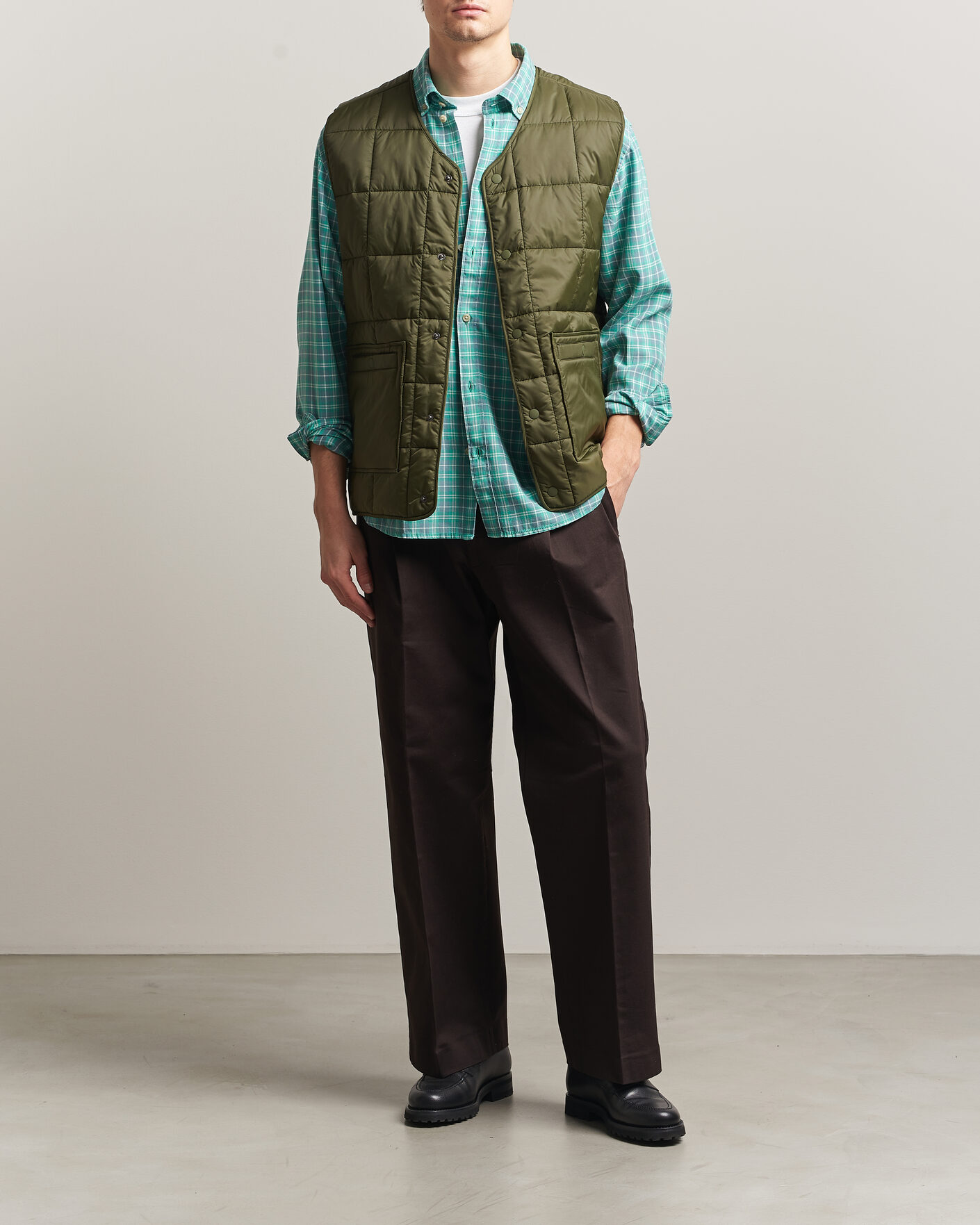 Homme | Gilets | LES DEUX | Matt Quilted Vest Olive Night