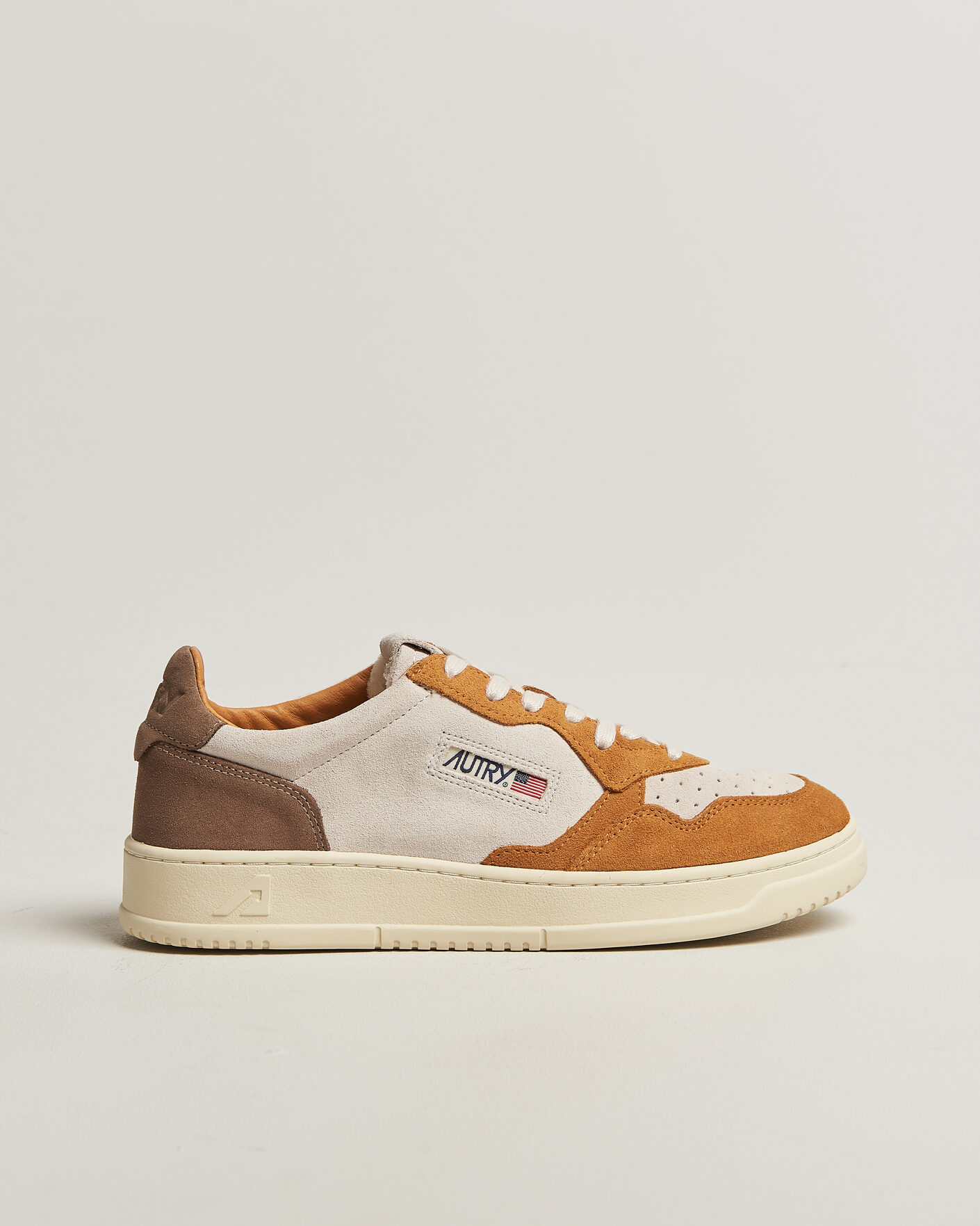 Homme | Baskets | Autry | Medalist Low Sneaker Antilop/White/Brown