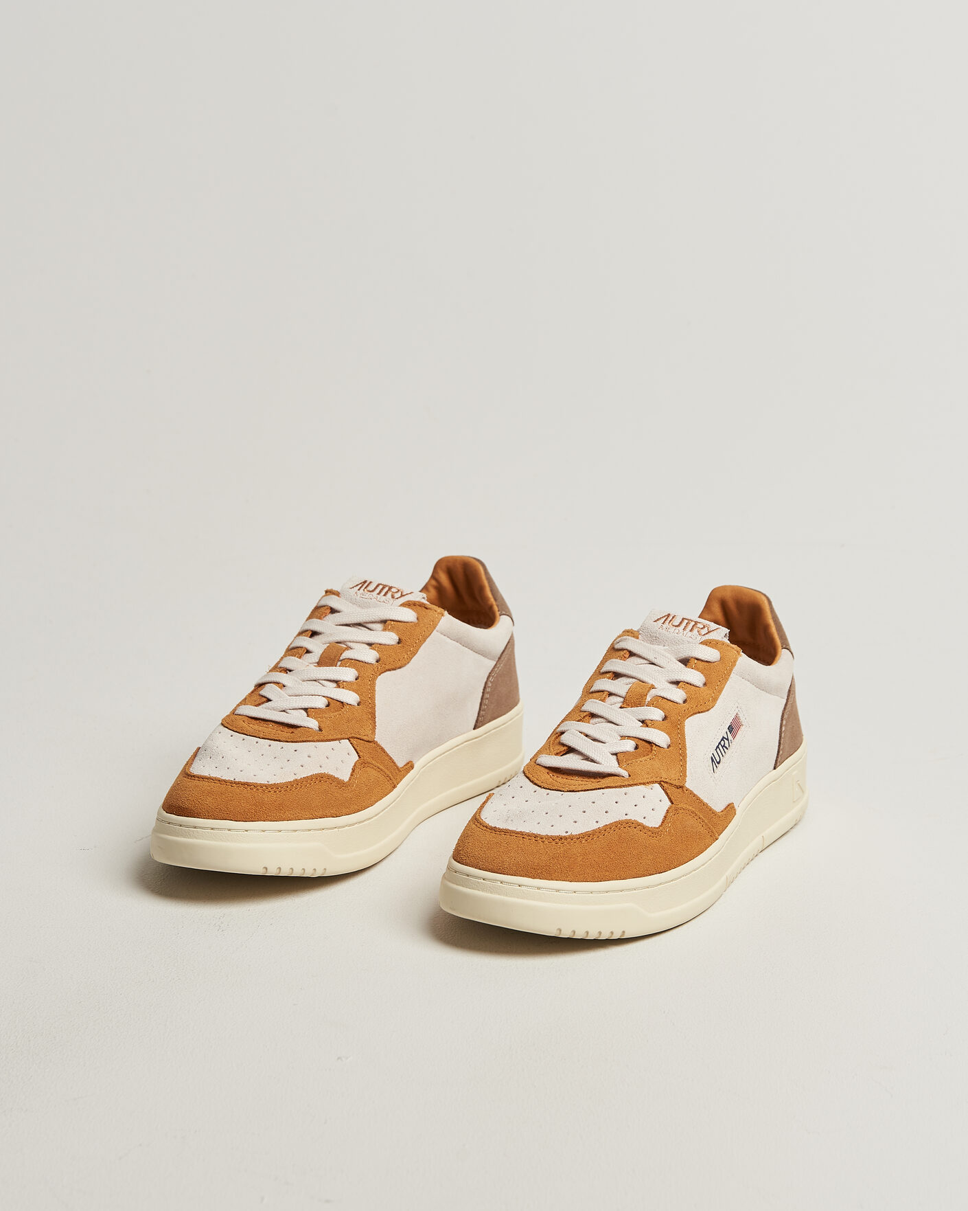 Homme | Baskets | Autry | Medalist Low Suede Mix Sneaker Antilop/White/Brown