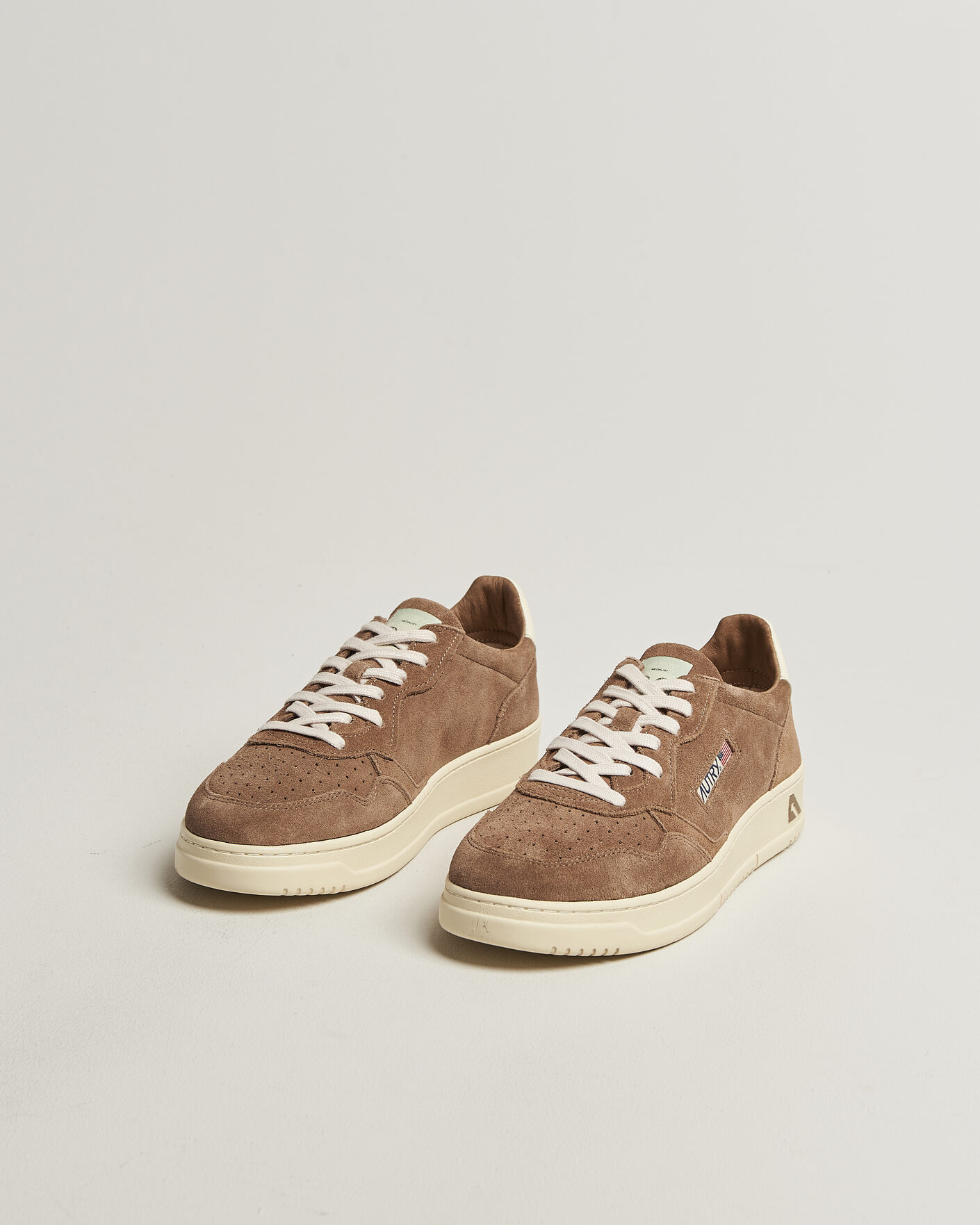 Homme | Baskets | Autry | Medalist Low Sneaker Cigar/White