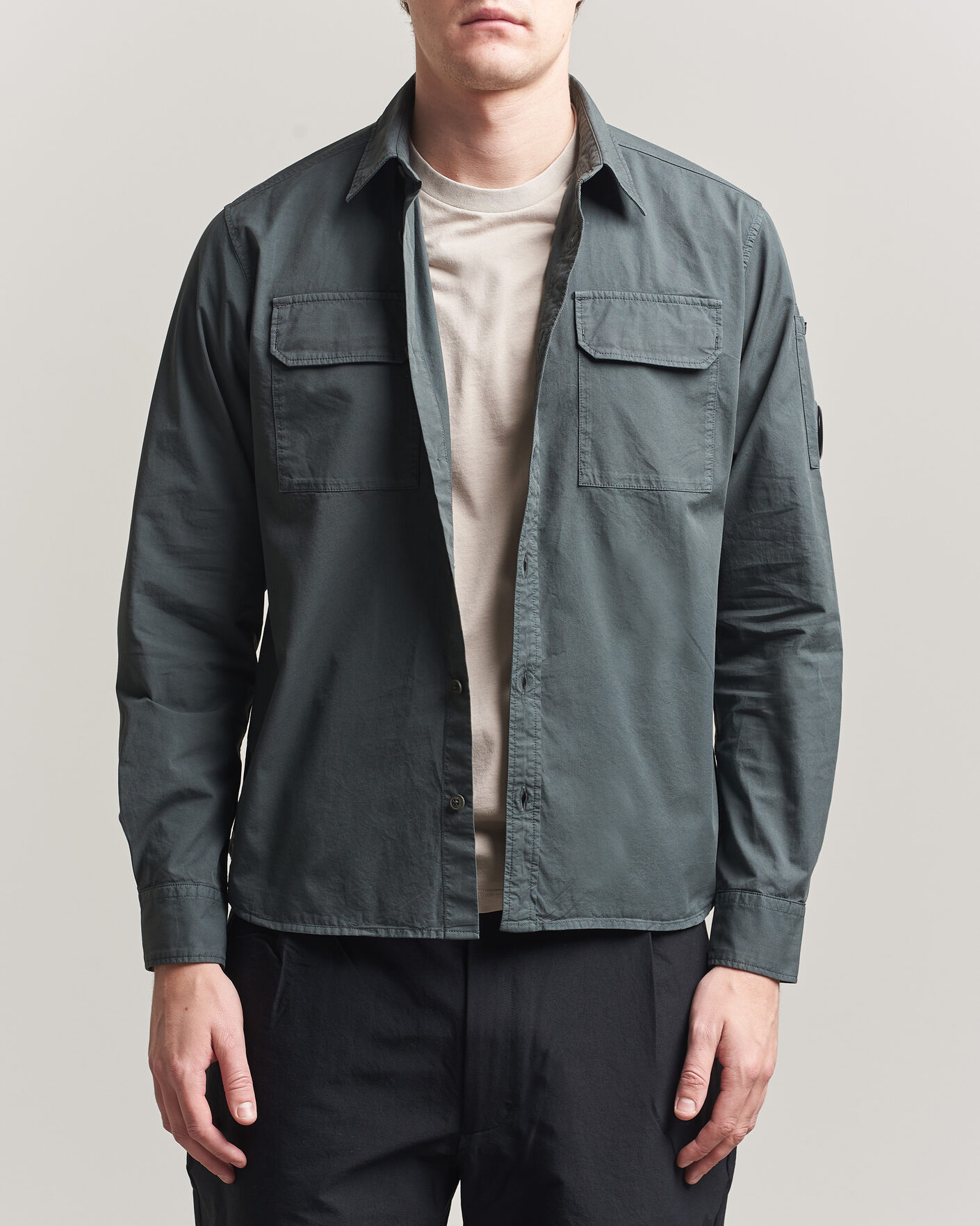 Homme | Chemises | C.P. Company | Organic Gabardine Pocket Shirt Dark Grey