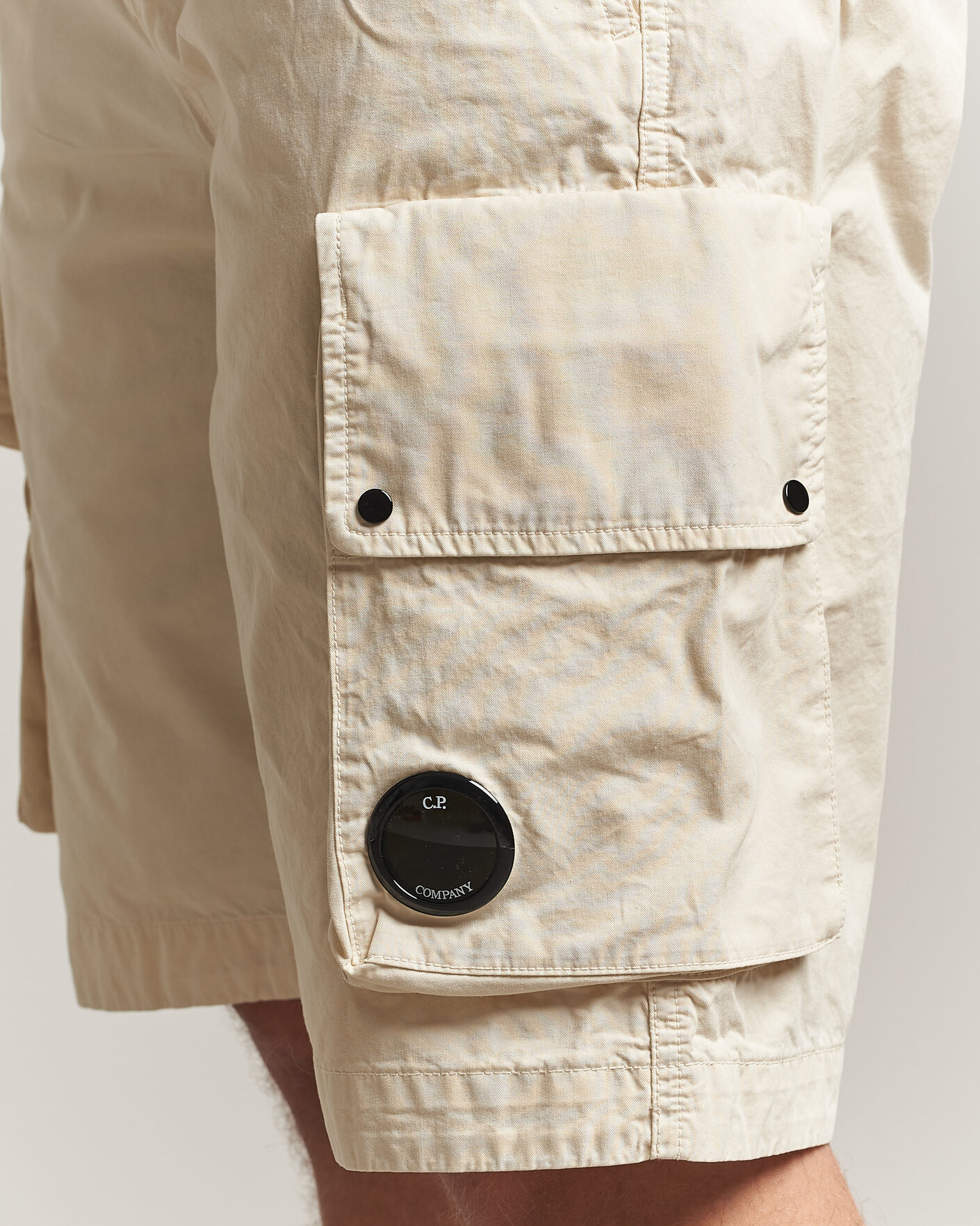 Homme | Shorts | C.P. Company | Cotton Gabardine Cargo Shorts Cream