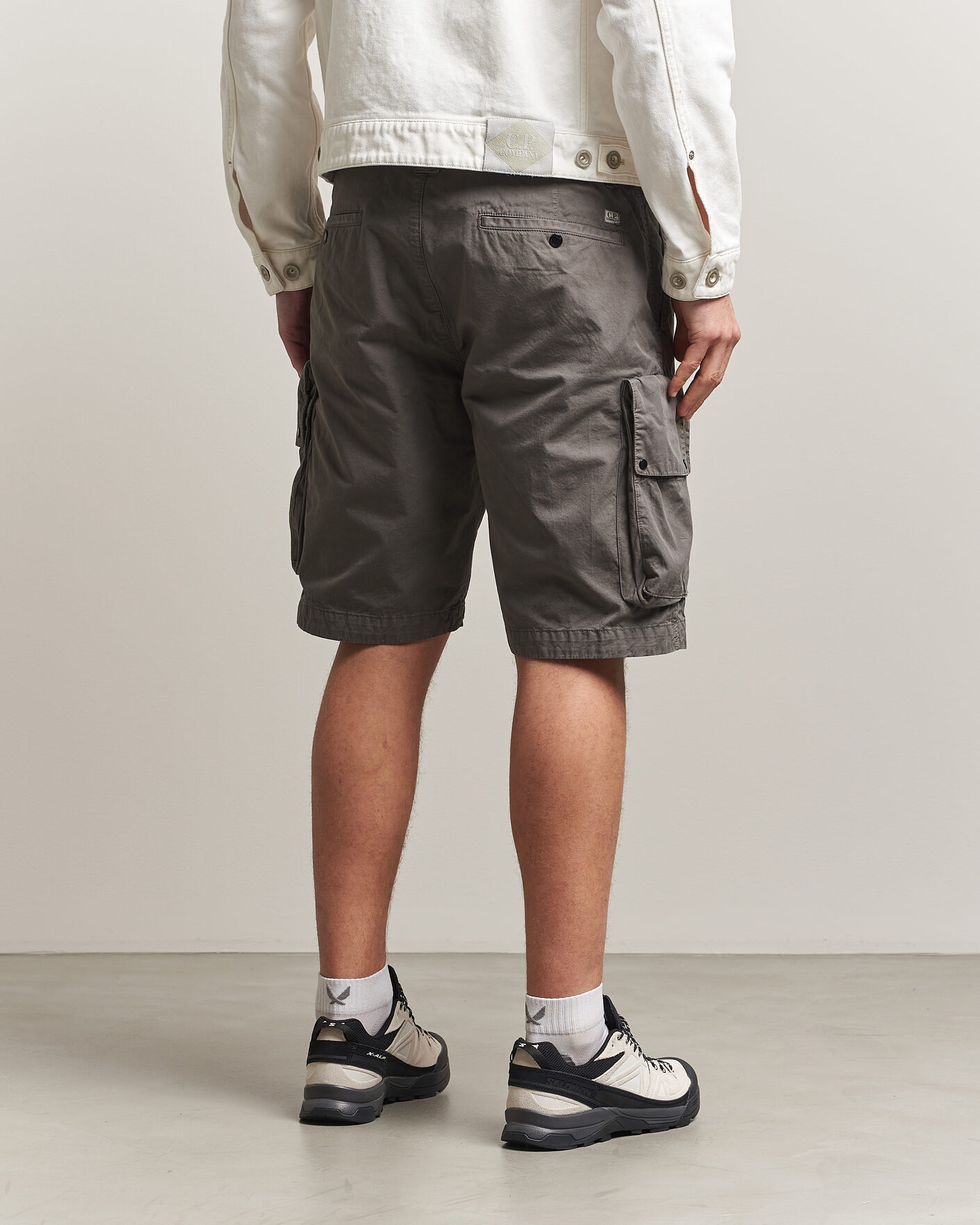 Homme | Shorts | C.P. Company | Cotton Gabardine Cargo Shorts Washed Black