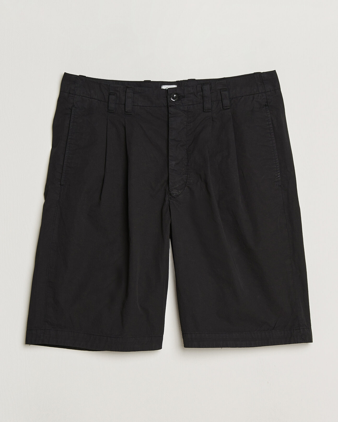 Homme | Shorts | C.P. Company | Cotton Gabardine Pleated Loose Shorts Black