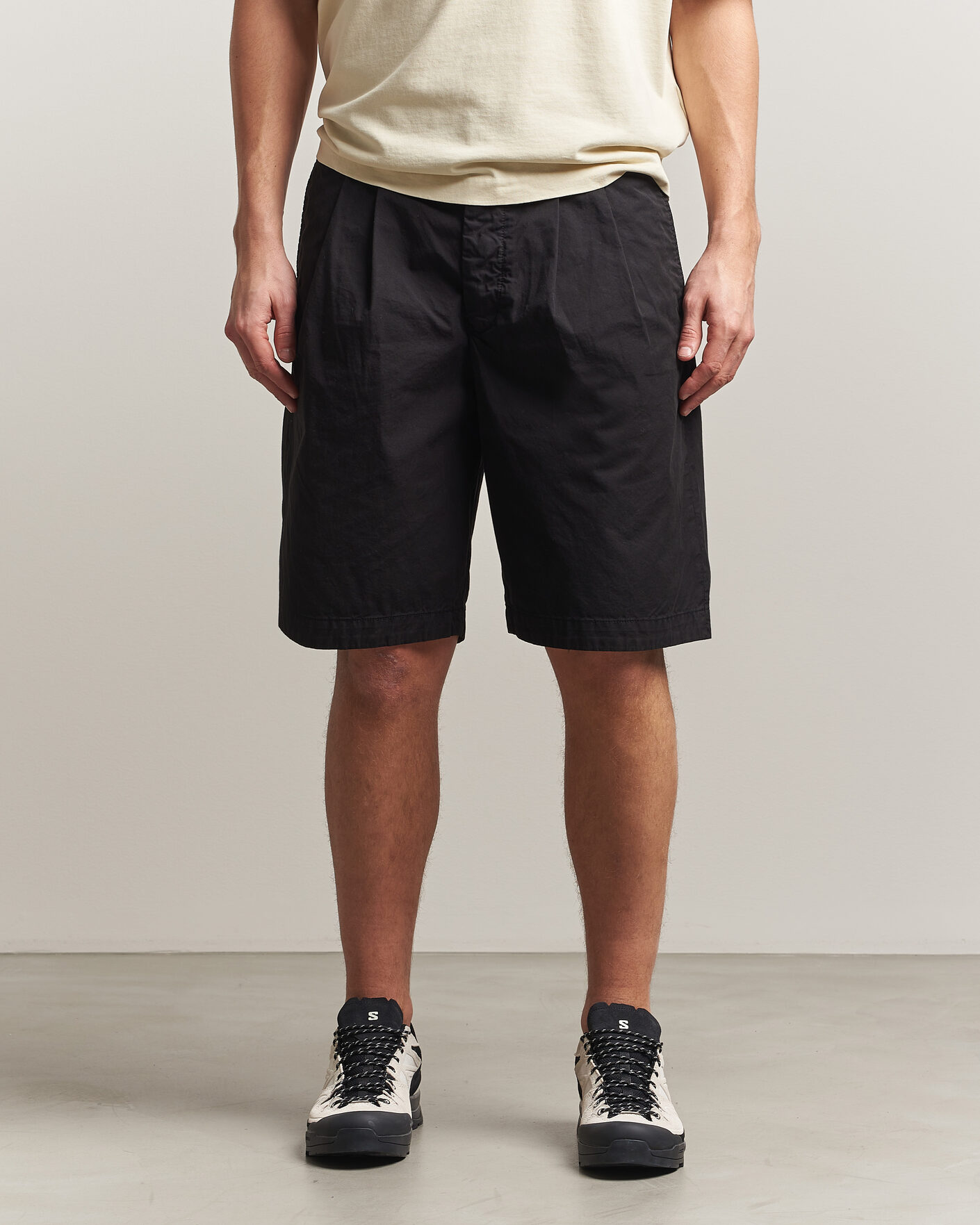 Homme | Shorts | C.P. Company | Cotton Gabardine Pleated Loose Shorts Black