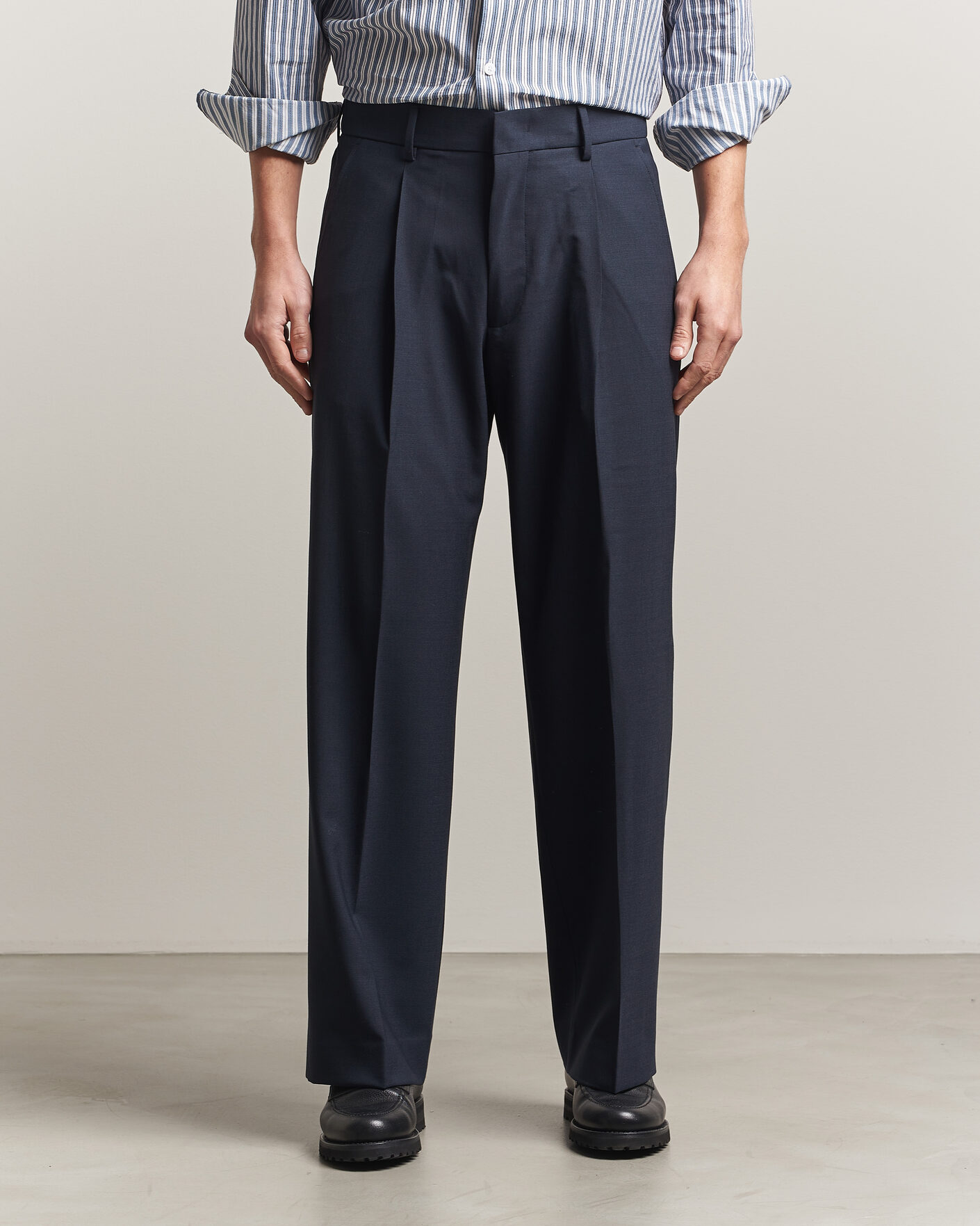 Homme | Pantalons | NN07 | Kay Summer Wool Drawstring Trousers Deep Navy