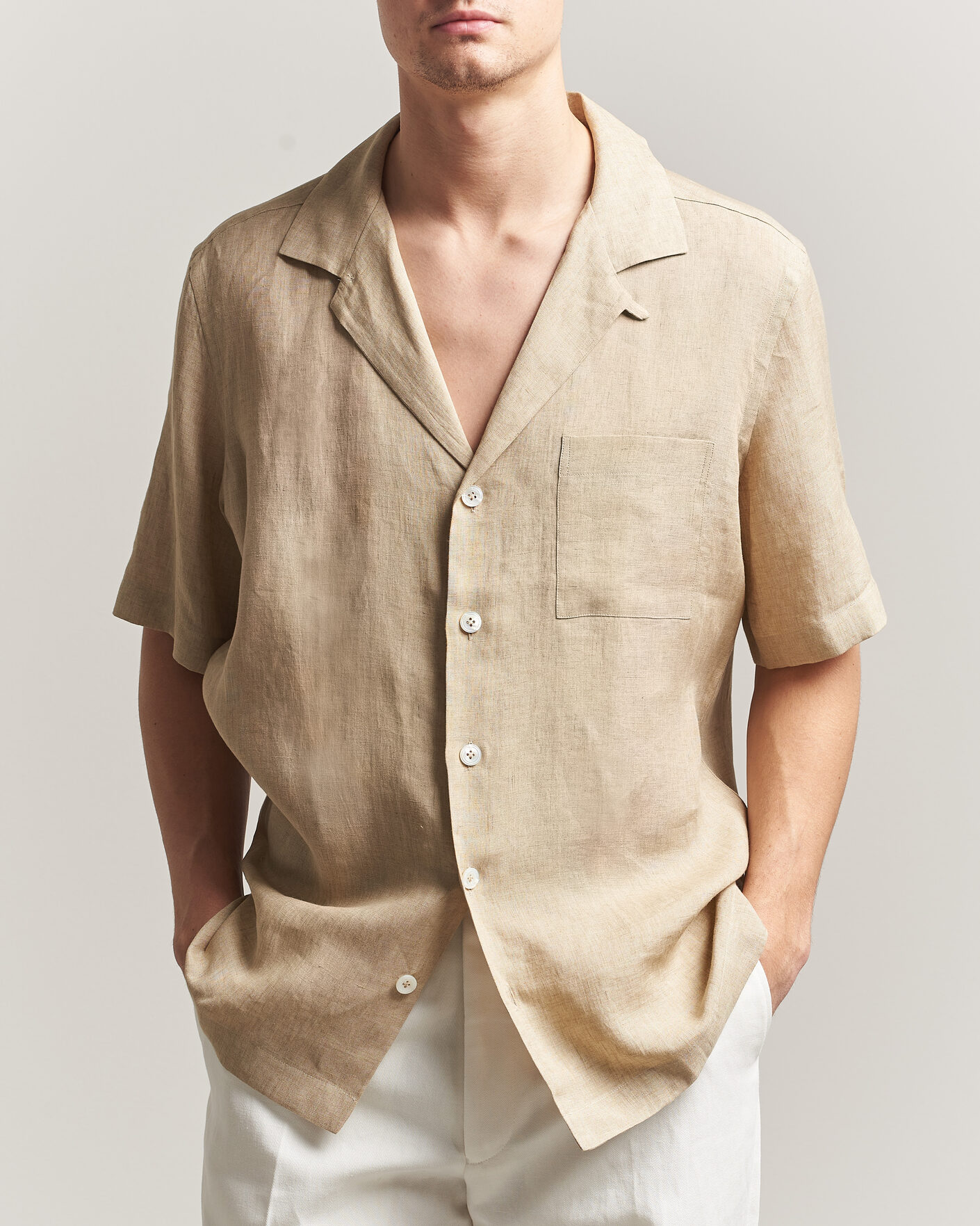 Homme | Chemises | Lardini | Klop Short Sleeve Linen Resort Shirt Beige