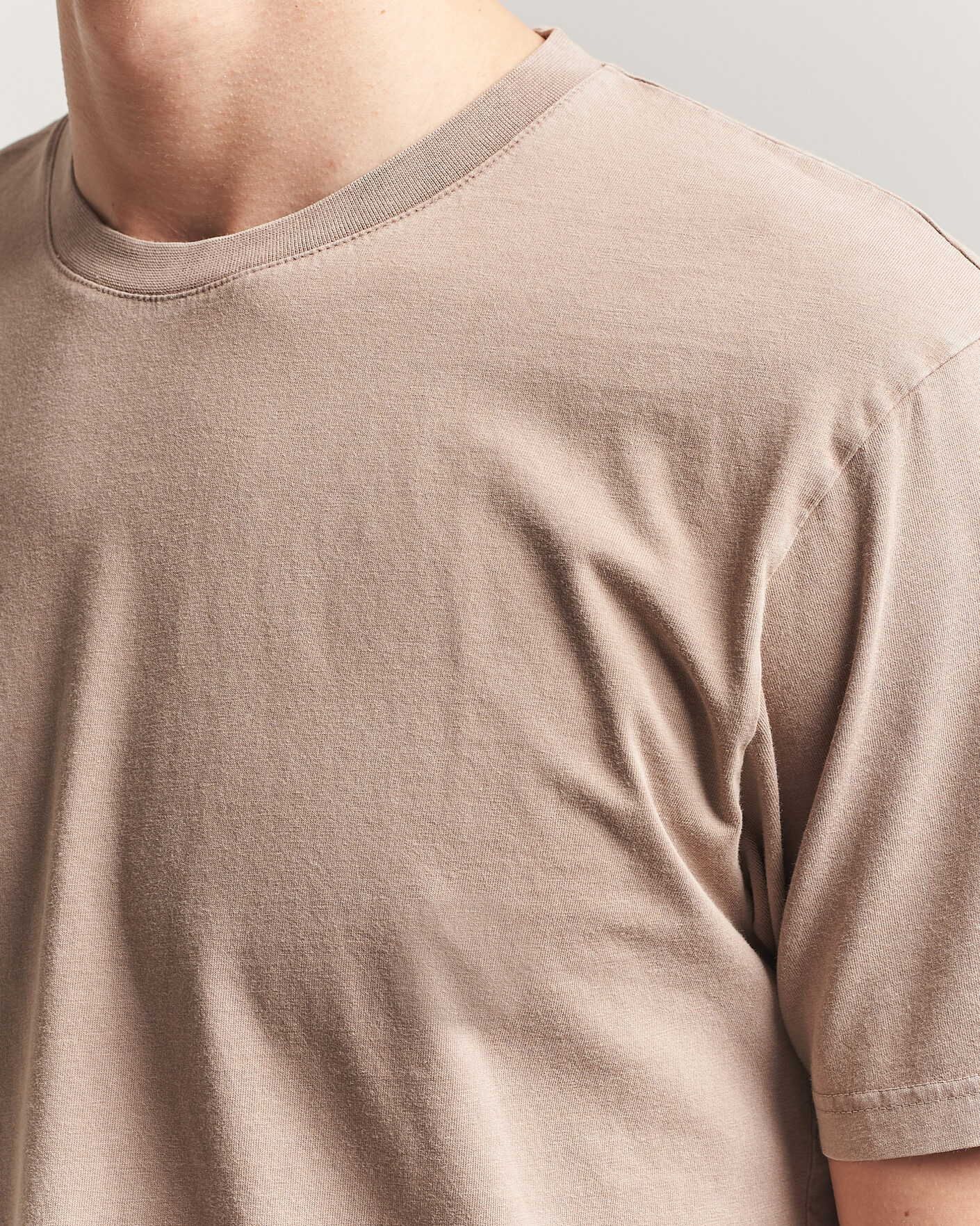 Homme | T-shirts | Colorful Standard | Classic Organic T-Shirt Faded Khaki