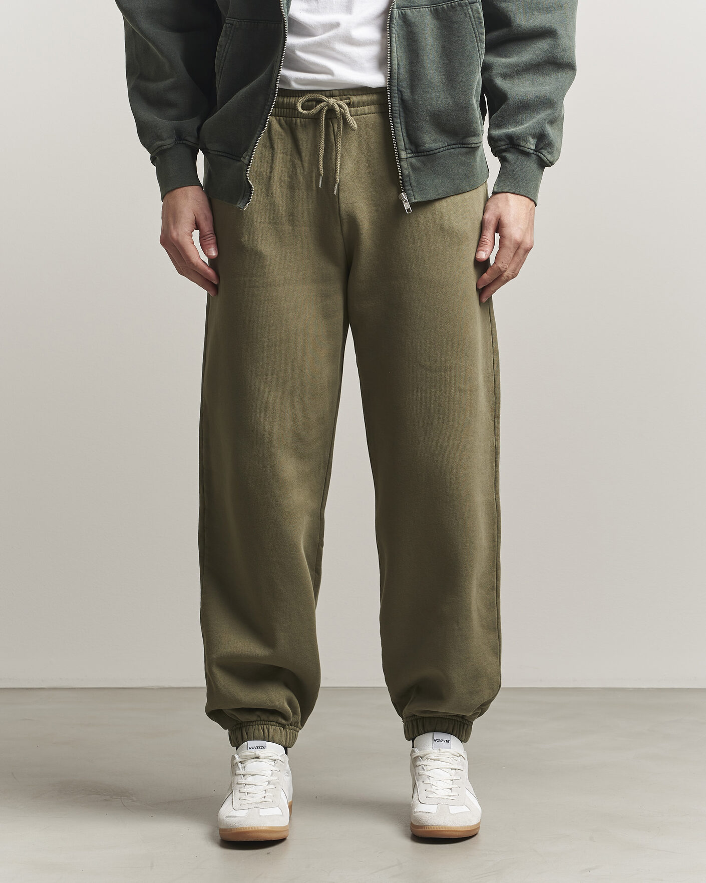 Homme | Pantalons | Colorful Standard | Classic Organic Sweatpants Dusty Olive