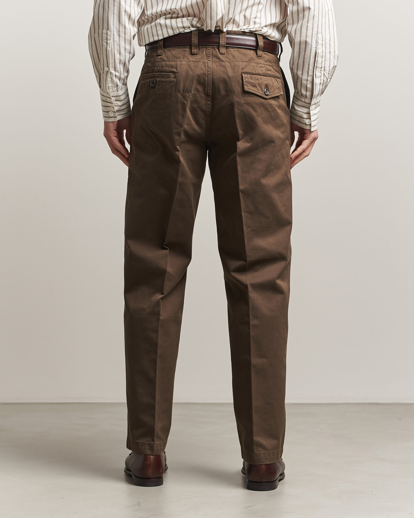 Homme | Pantalons | Drake's | Peached Flat Front Cotton Chino Brown