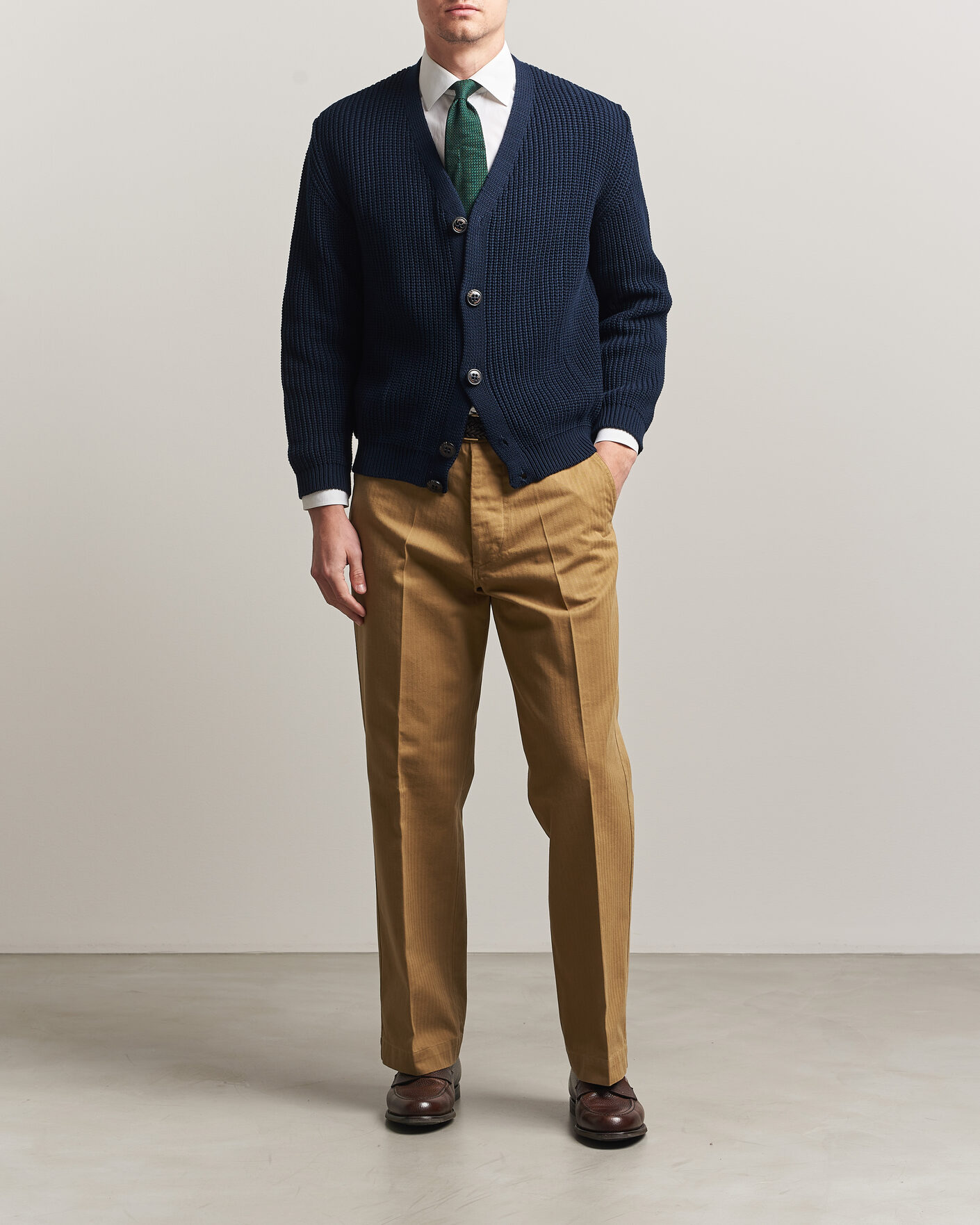 Homme | Pantalons | Drake's | Herringbone Wide Leg Chino Khaki