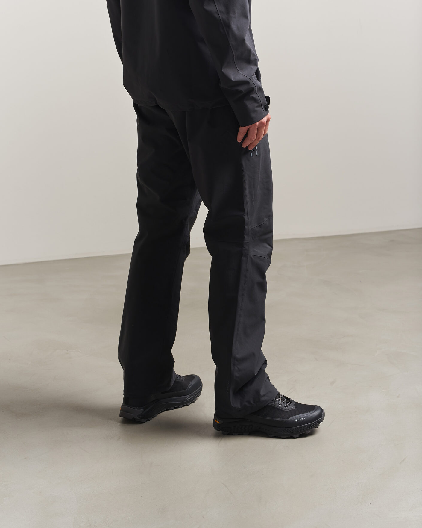 Homme | Chaussures De Randonnée | Haglöfs | L.I.M Horizon Hike GORE-TEX Sneaker Black