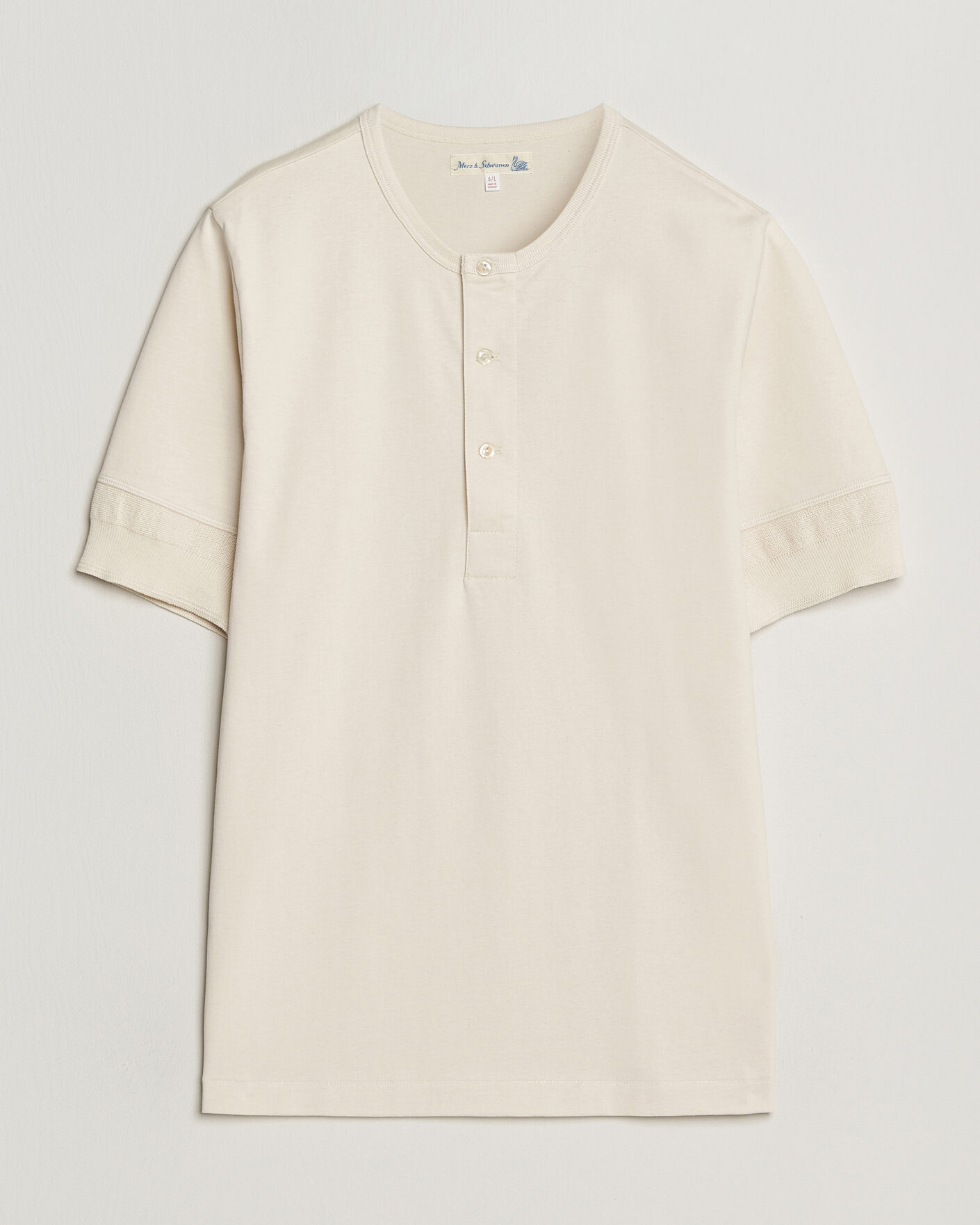 Homme | T-shirts | Merz b. Schwanen | Classic Organic Cotton Short Sleeve Henley Nature