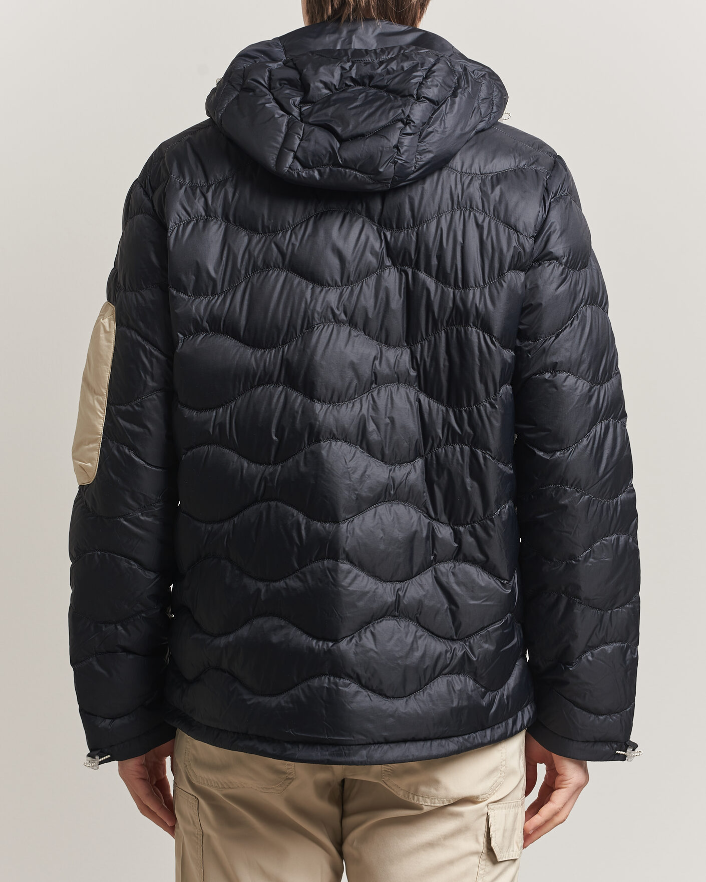 Homme | Manteaux Et Vestes | Peak Performance | Helium Utility Down Hooded Jacket Black/Sand Fog