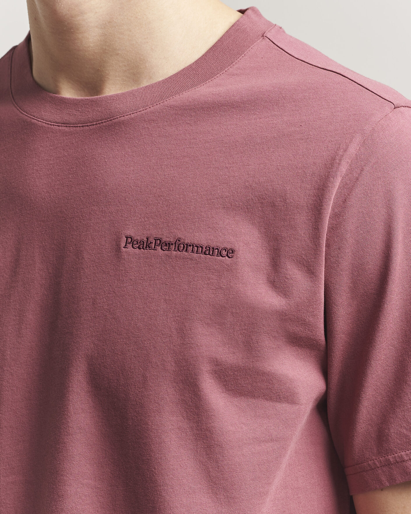Homme | T-shirts | Peak Performance | Original Crew Neck T-Shirt Wild Rouge