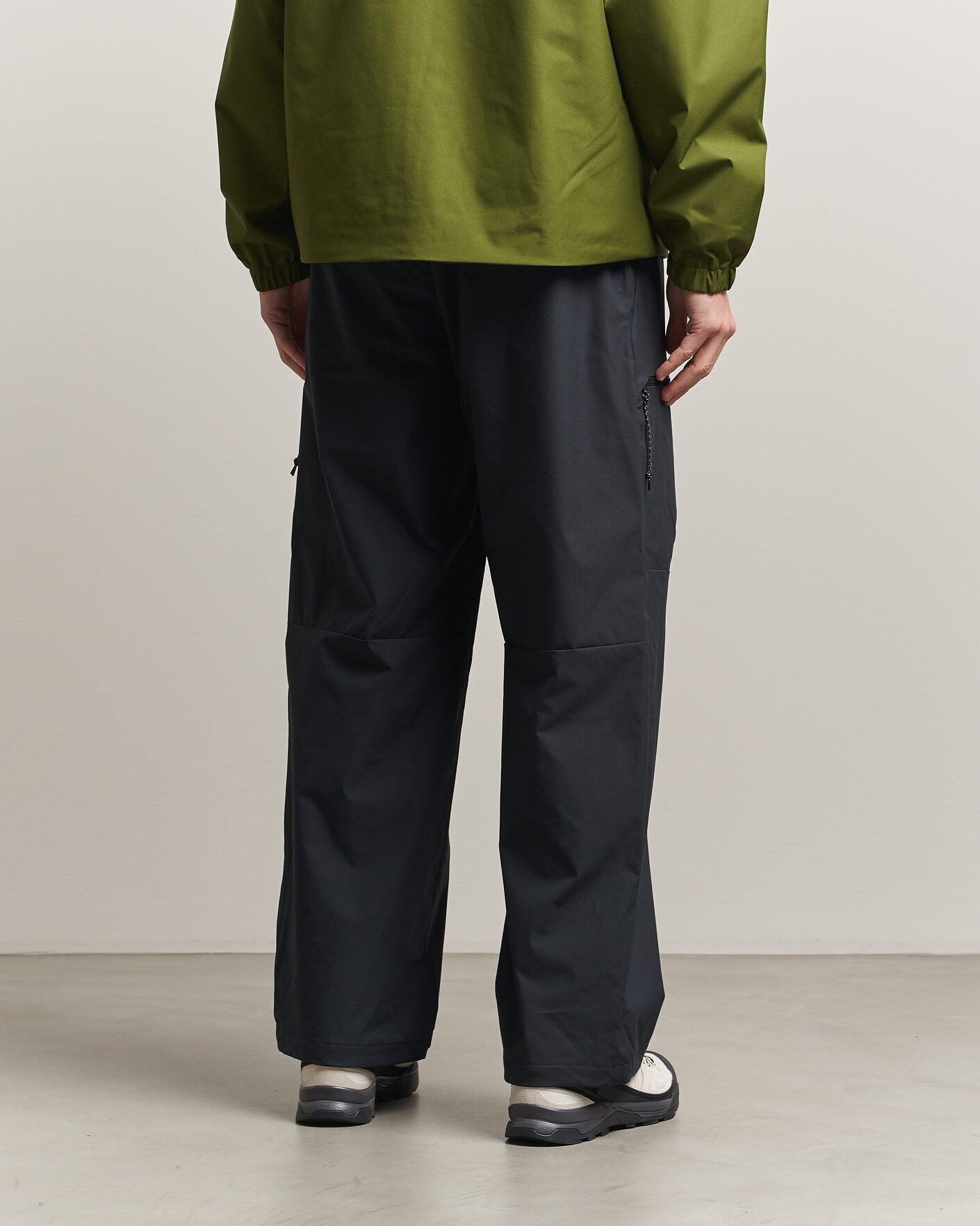 Homme | Pantalons | Peak Performance | Outdoor Cargo Pants Black
