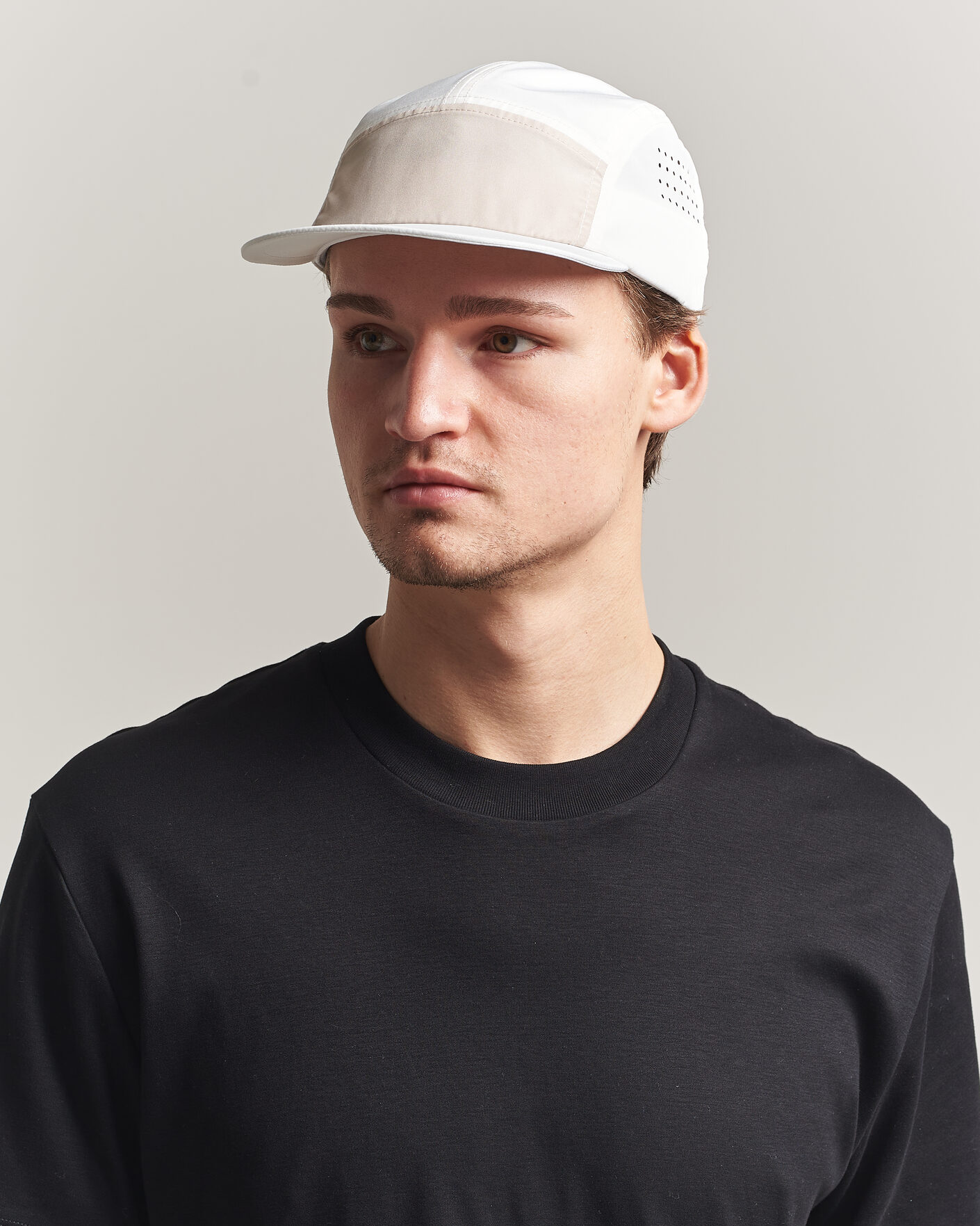 Homme | Bobs Et Casquettes | Peak Performance | Lightweight Cap White/Sand Fog