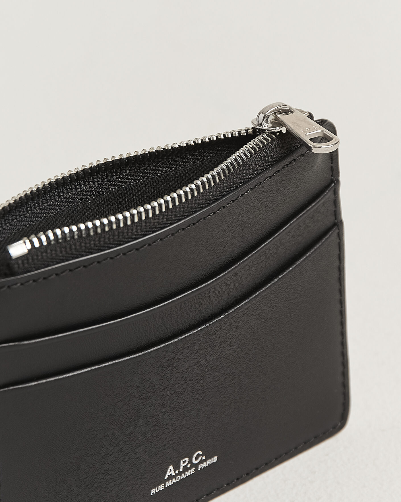 Homme | Portefeuilles | A.P.C. | Zip Calf Leather Card Holder Black